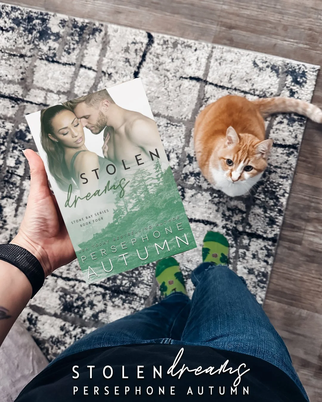 I miss this guy so much 😭

Sifting through my images to find one to post, I came across this one. I'm actually holding a paper-wrapped book with the SD tropes on it (I didn't have physical copies yet). And the Gibbster stepped right into my shot. I'