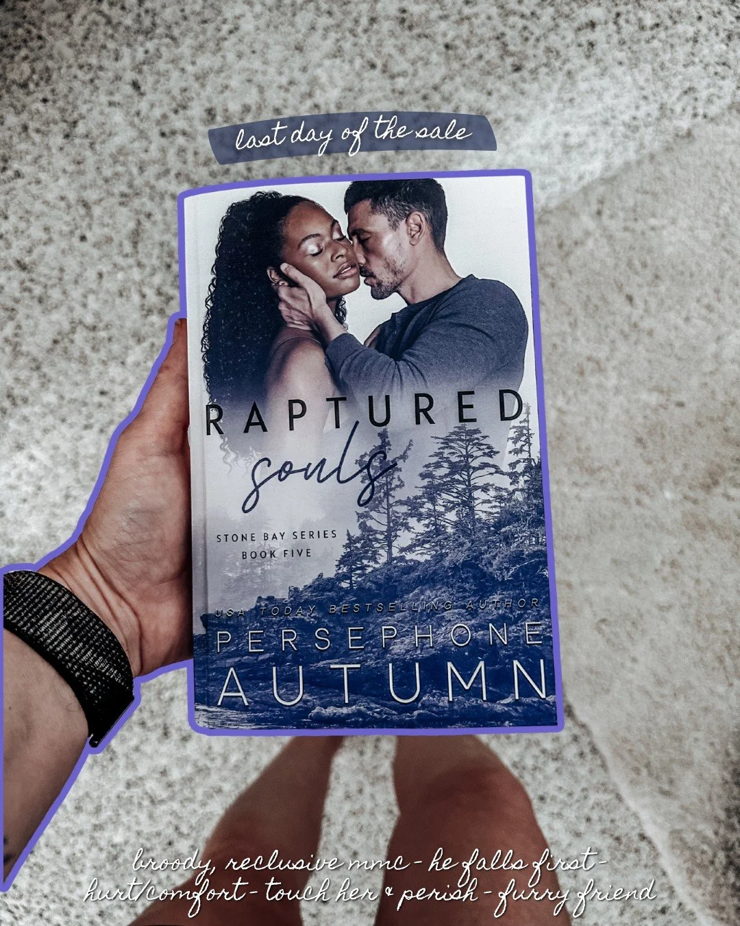 Today's the last day to get Raptured Souls on sale!!!

👉🏻 https://books2read.com/RapturedSouls

🏡 New to town
💘 He falls first
👩🏽&zwj;❤️&zwj;👨🏻 Interracial
👀 12-year age gap
🙎🏻&zwj;♂️ Broody hero
🐾 Furry companion
🤐 Recluse
💪🏻 Touch he