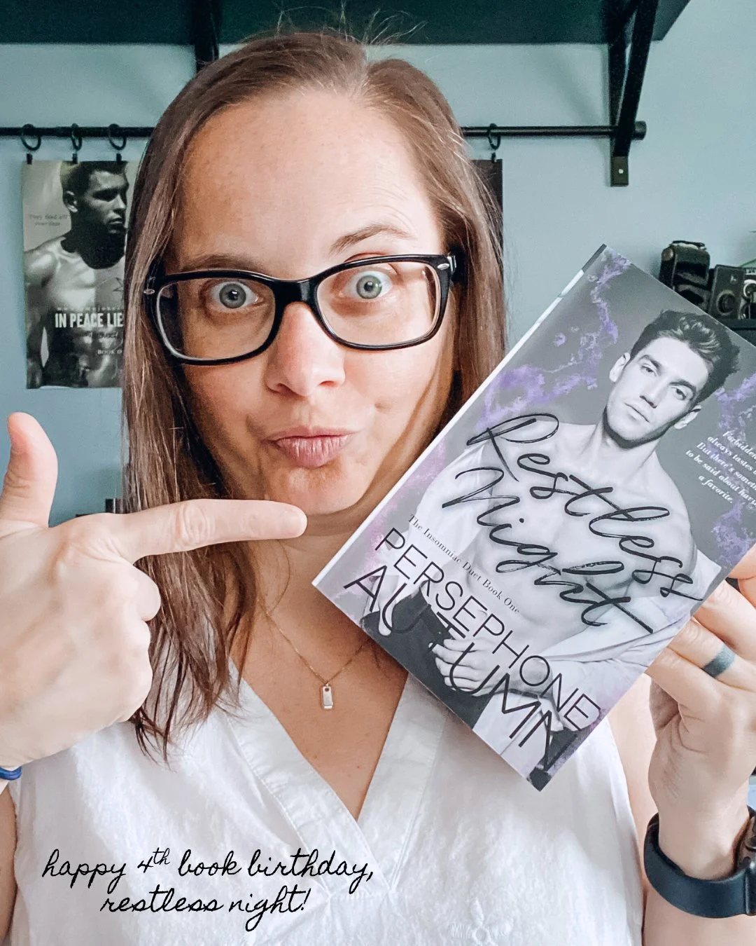 This picture is as old as this book 😂

Happy 4th book birthday, Restless Night 🥳

✨ Enemies to lovers
✨ Workplace romance
✨ Former high school bully
✨ Boss x employee
✨ Witty banter galore
✨ Steamy slow burn

✨ Read the Insomniac Duet in ebook, pri