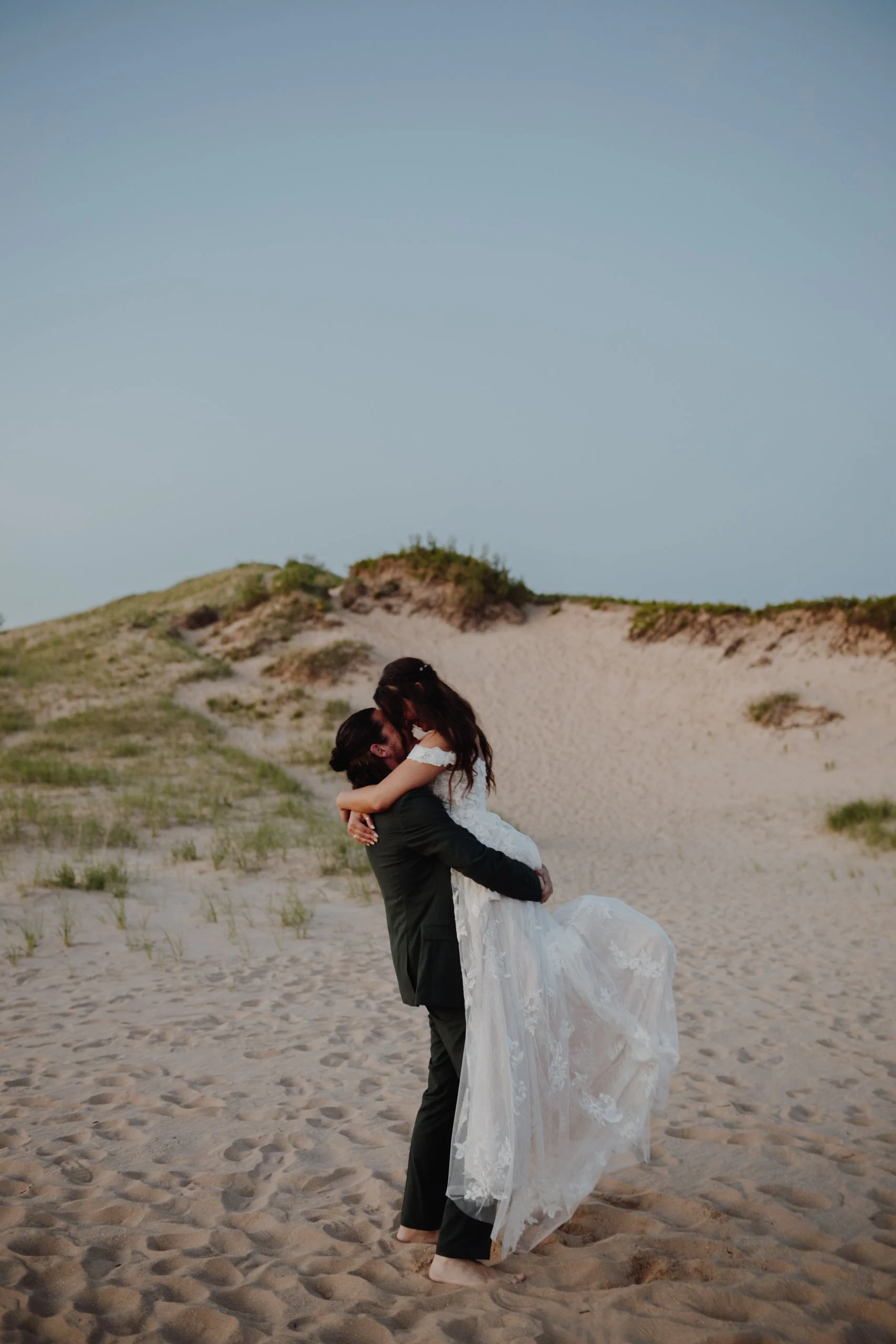 traverse-city-elopement-sleeping-bear-dunes-photographer-120.jpg