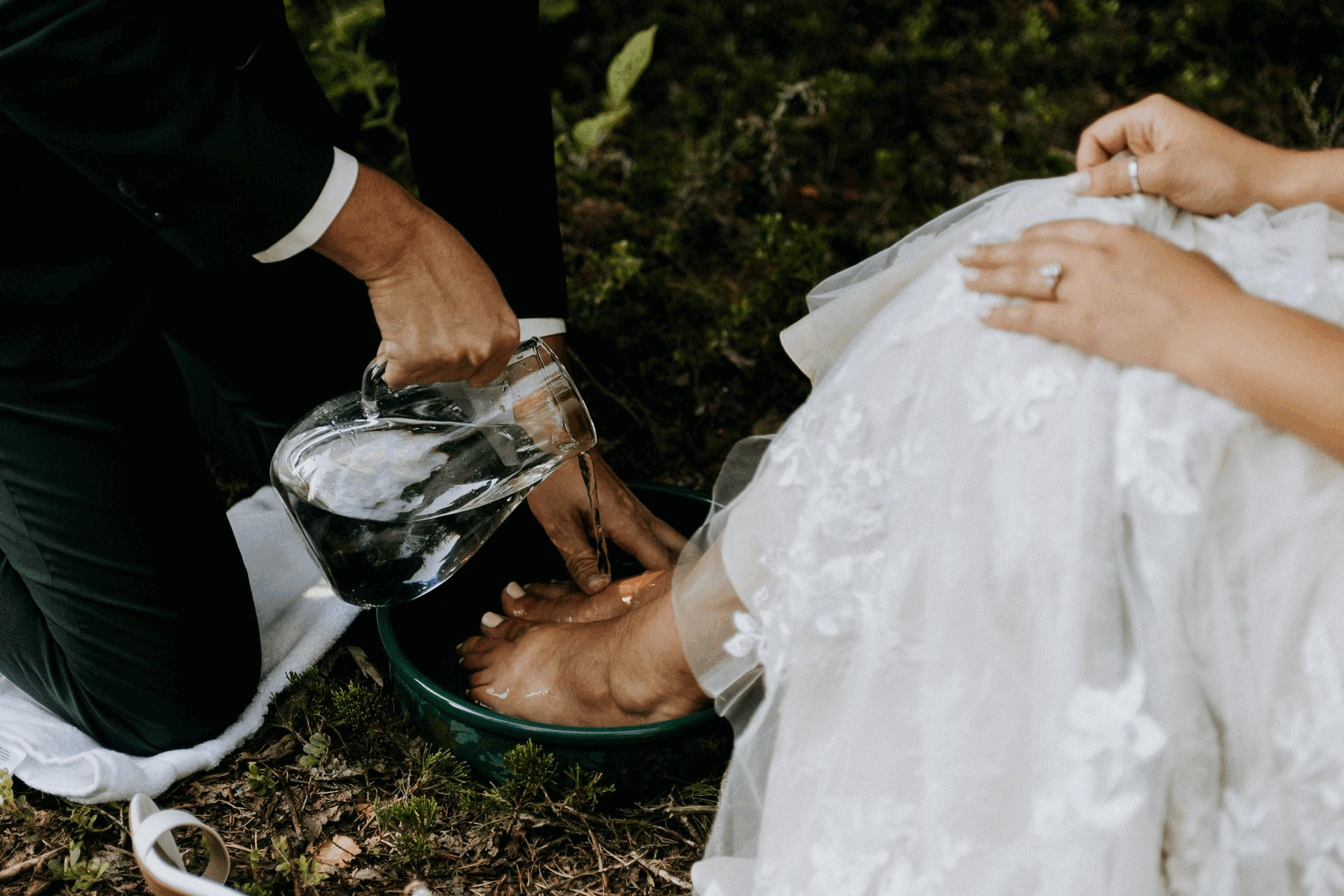 traverse-city-wedding-elopement-film-photographer1.gif