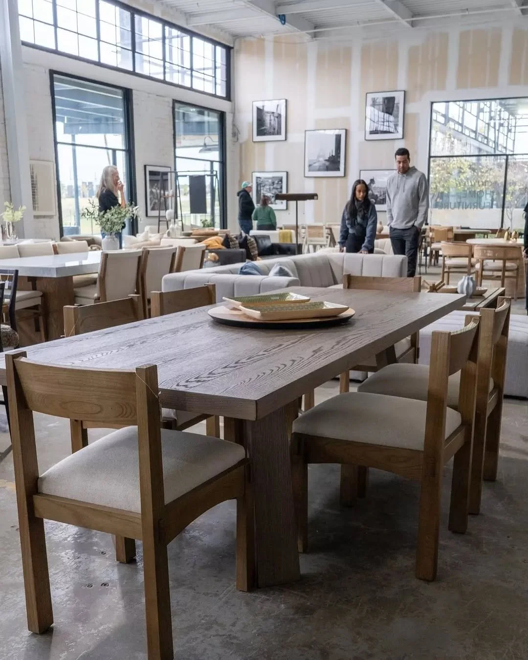 Don&rsquo;t miss @nextandnook&rsquo;s last event of the year!
Celebrate the season with 25% off storewide and discover the perfect pieces to elevate your holiday hosting. ✨
Stop by, shop, and take your favorites home the same day.
🗓️ December 14 | 1