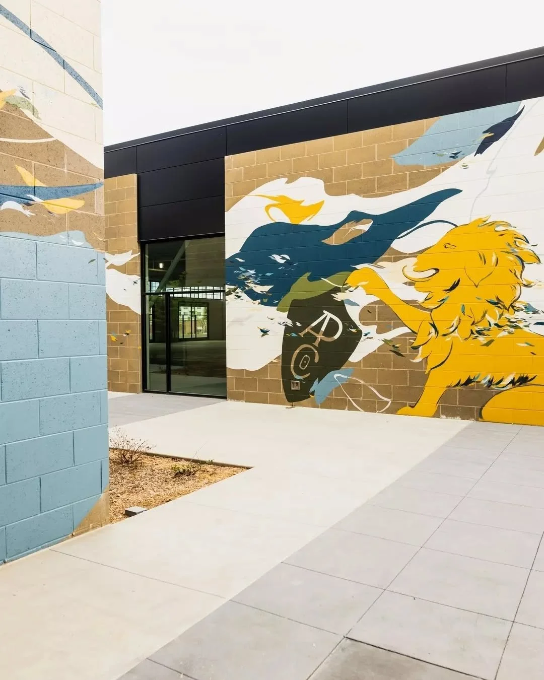 A little color, a lot of character 🎨
The mural at Westside Paper by @christina.kwan.art brings the Westside&rsquo;s creativity to life&mdash;bold, vibrant, and made to be experienced.