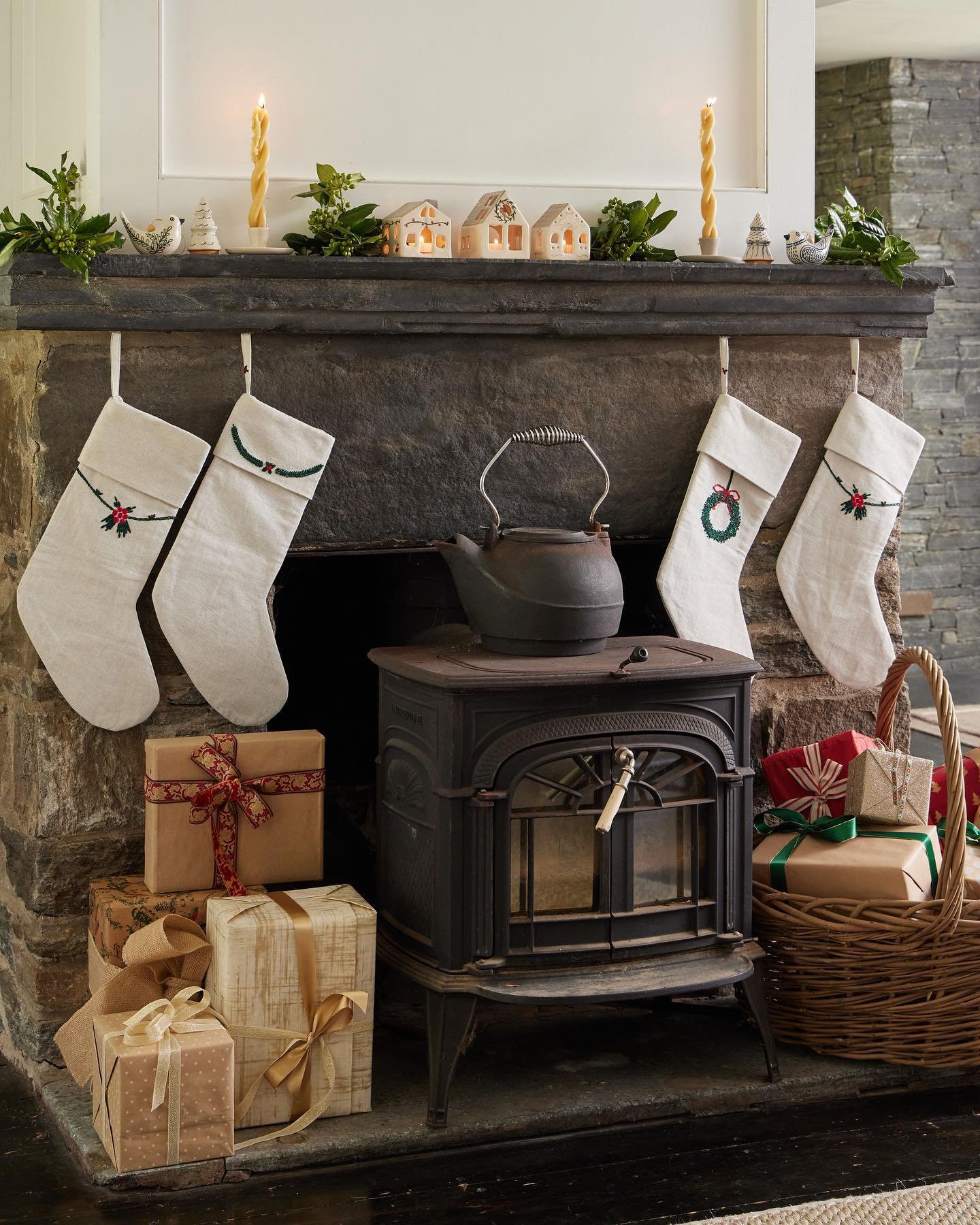 Stockings are hung! @craftspring 🎅🏼