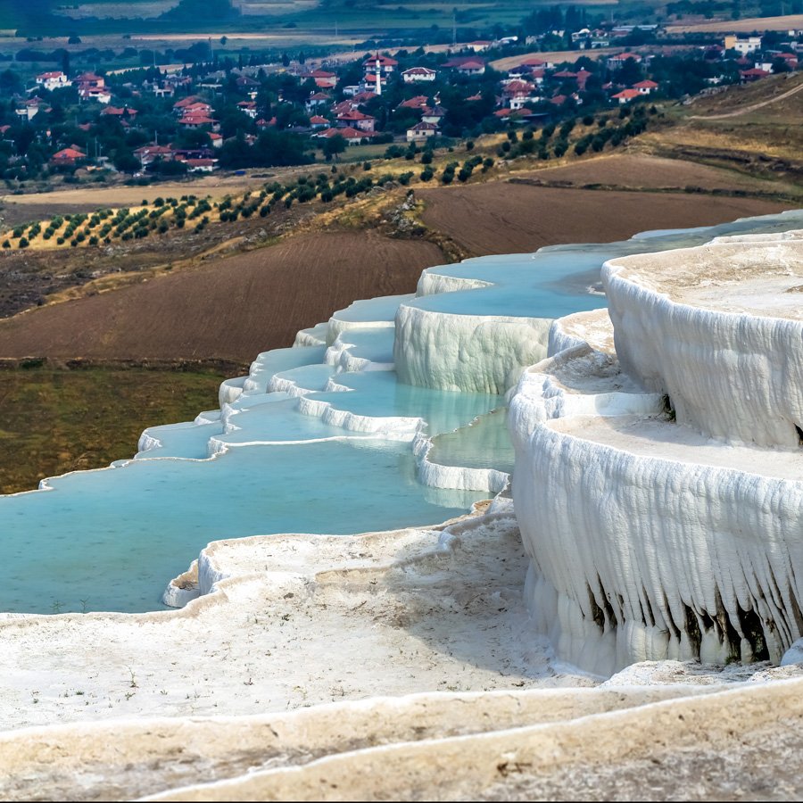 square-pamukkale-travertine-pool-in-turkey-2022-12-09-02-44-16-utc.jpg