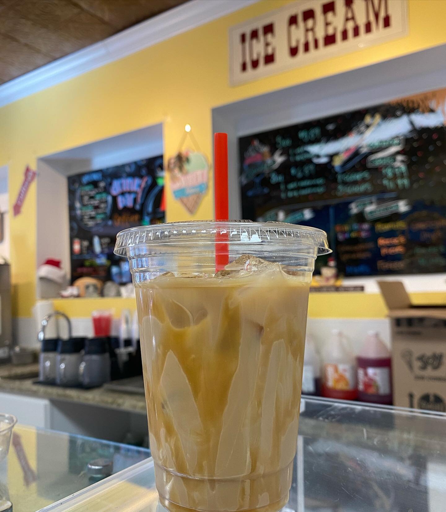 We&rsquo;re a one stop shop! Coffee (local of course), tea, sodas and more! Our wide variety of options ensures we have a treat for everyone. Treat yourself to Abner B&rsquo;s today! 🍦☕️🫖

#fredericksburg #goodeats #icecream #abnerb #hotcoca #fxbg 