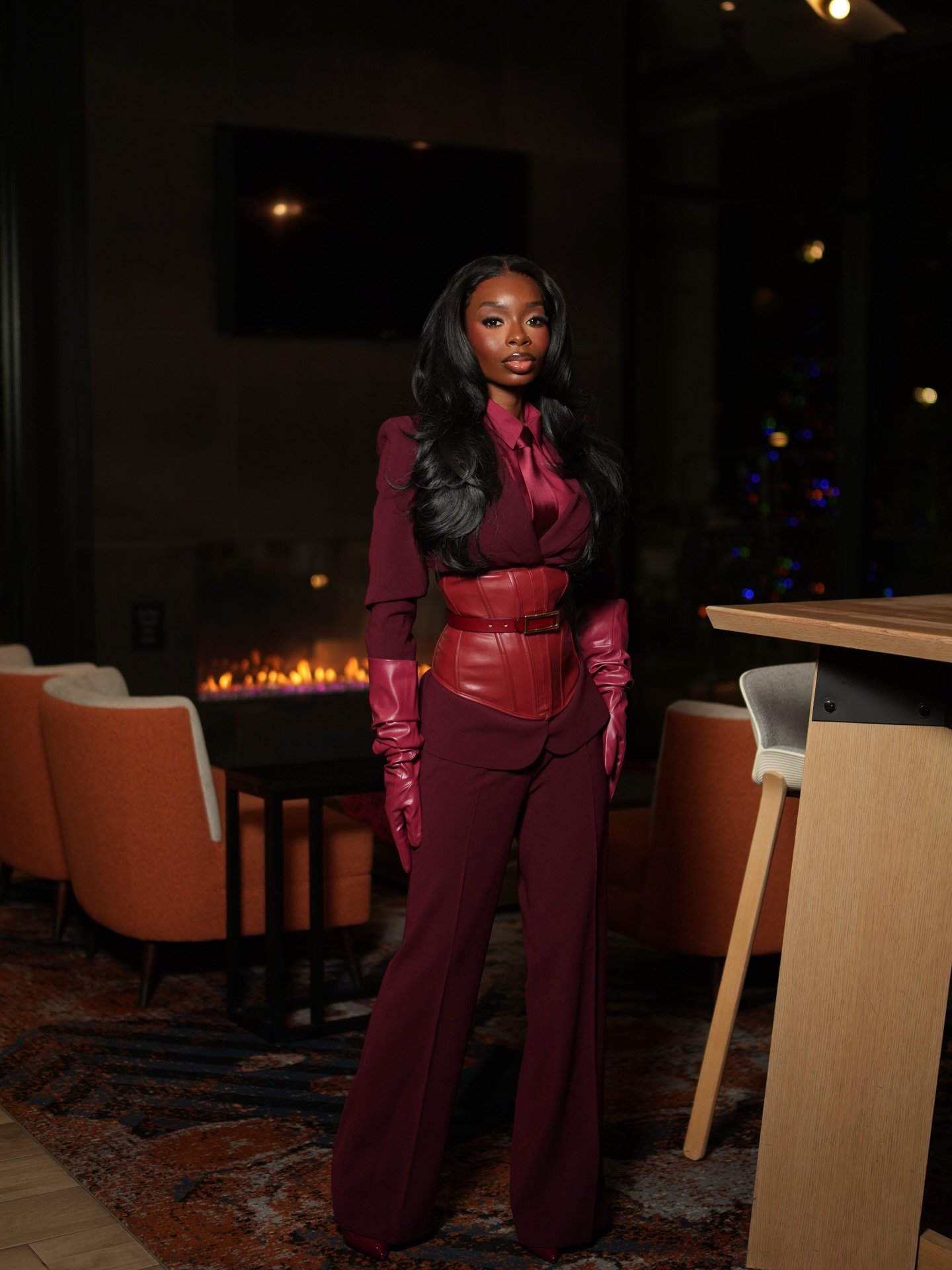Look #2 🍒 &amp; can someone ask @x_olandria where her waist is??? EXCUSE ME 

Outfit styled by @thereismans 🤍

MAKEUP: @perlamarinabeauty 
📸: @contentwclau / assisted by; @yenadior_ 🤍

#bostonmakeupartist #newyorkmakeupartist makeupartist2