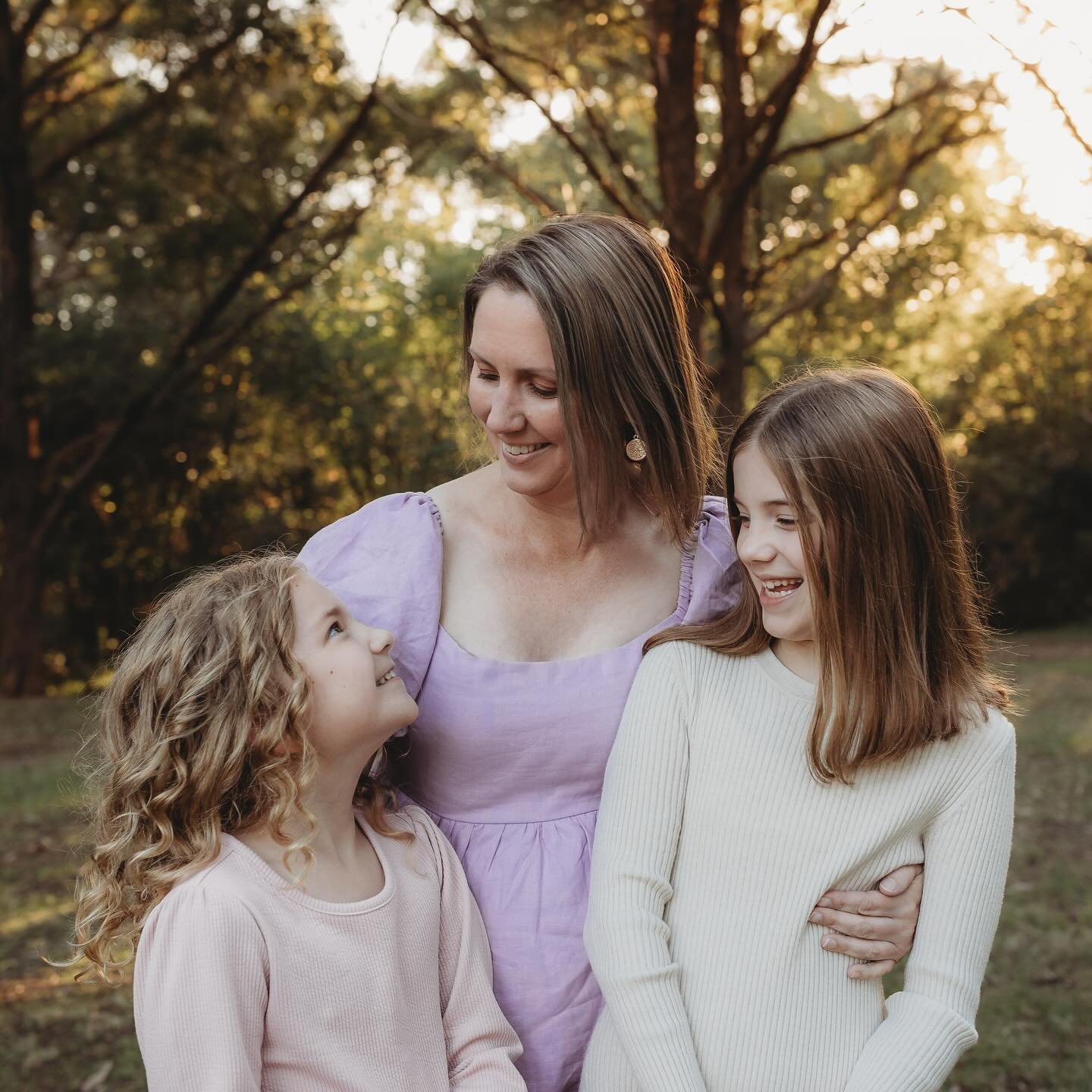 Thank you so much Belinda for trusting me 5 years in a row for your Mother&rsquo;s Day session! It&rsquo;s been amazing to watch your girls grow. You&rsquo;re an amazing Mum and your girls adore you!! 💕

#hillsdistrictphotographer #hillsdistrictphot