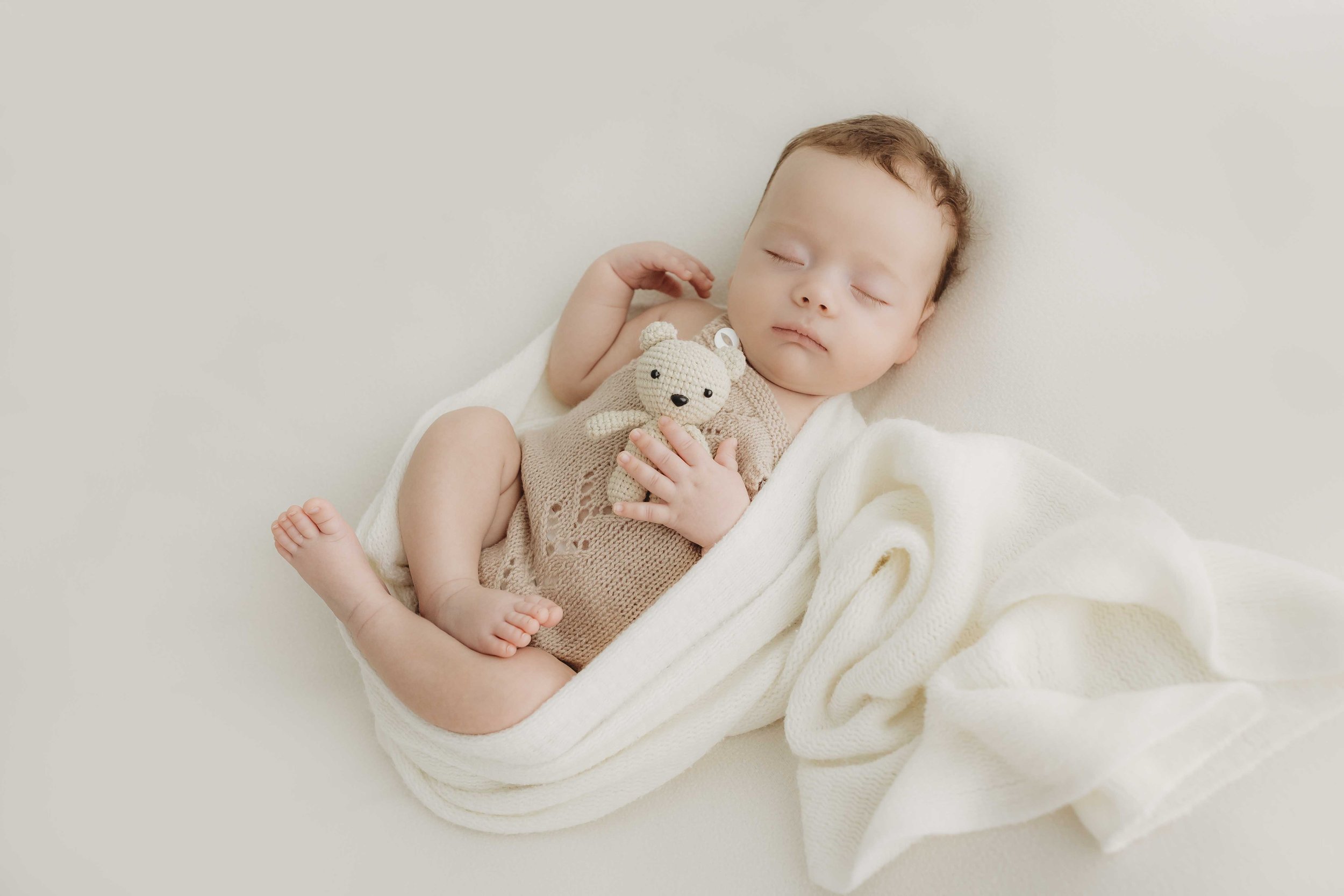 sue newborn photographer_Suebeaumontphotography for website-16.jpg