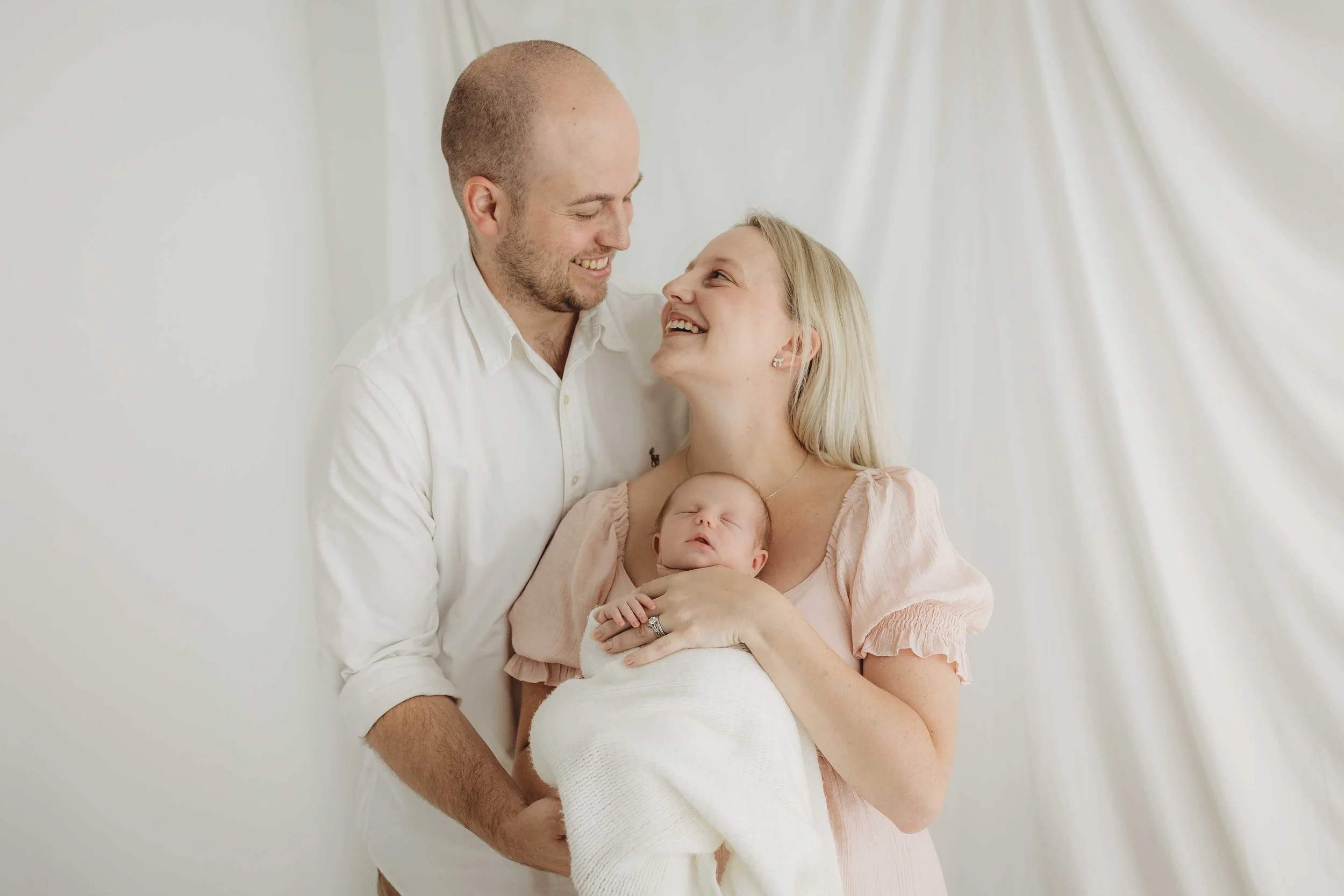 sue newborn photographer_Suebeaumontphotography for website-9.jpg