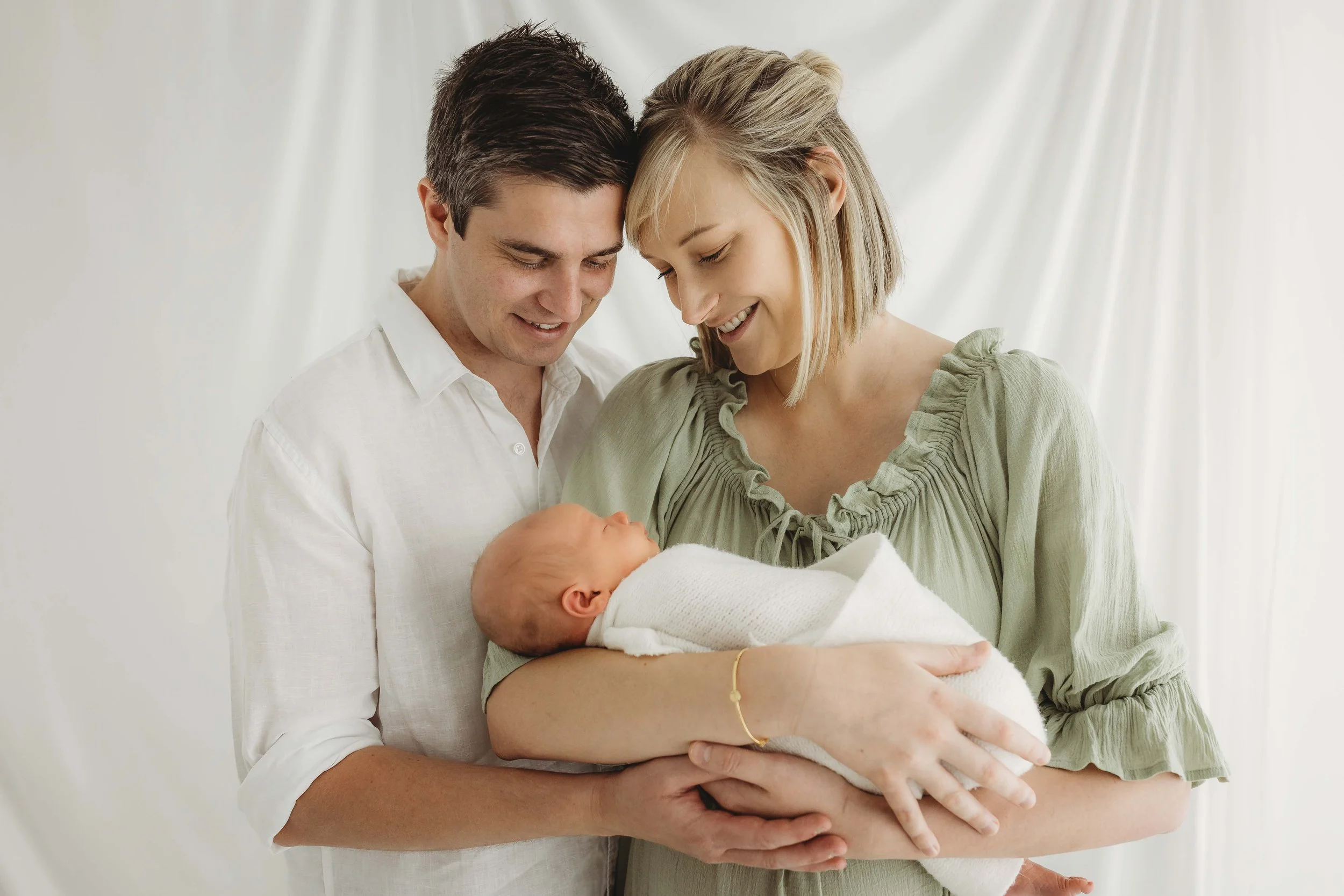 Hills district newborn baby photography sydney castle hill box hill the ponds kellyville