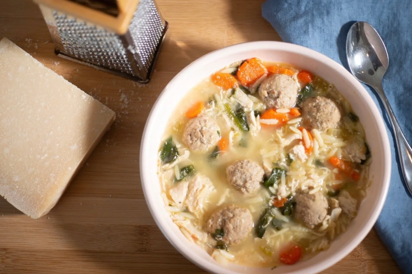 Another Thanksgiving Leftover Idea! 💡 
.
If you&rsquo;re thinking&hellip;Oh $#!% What&rsquo;s for Dinner? How about Weeknight Wedding Soup? 💛

Use your cooked LEFTOVER turkey instead of chicken &amp; boom you&rsquo;ve got a twist on my Weeknight We