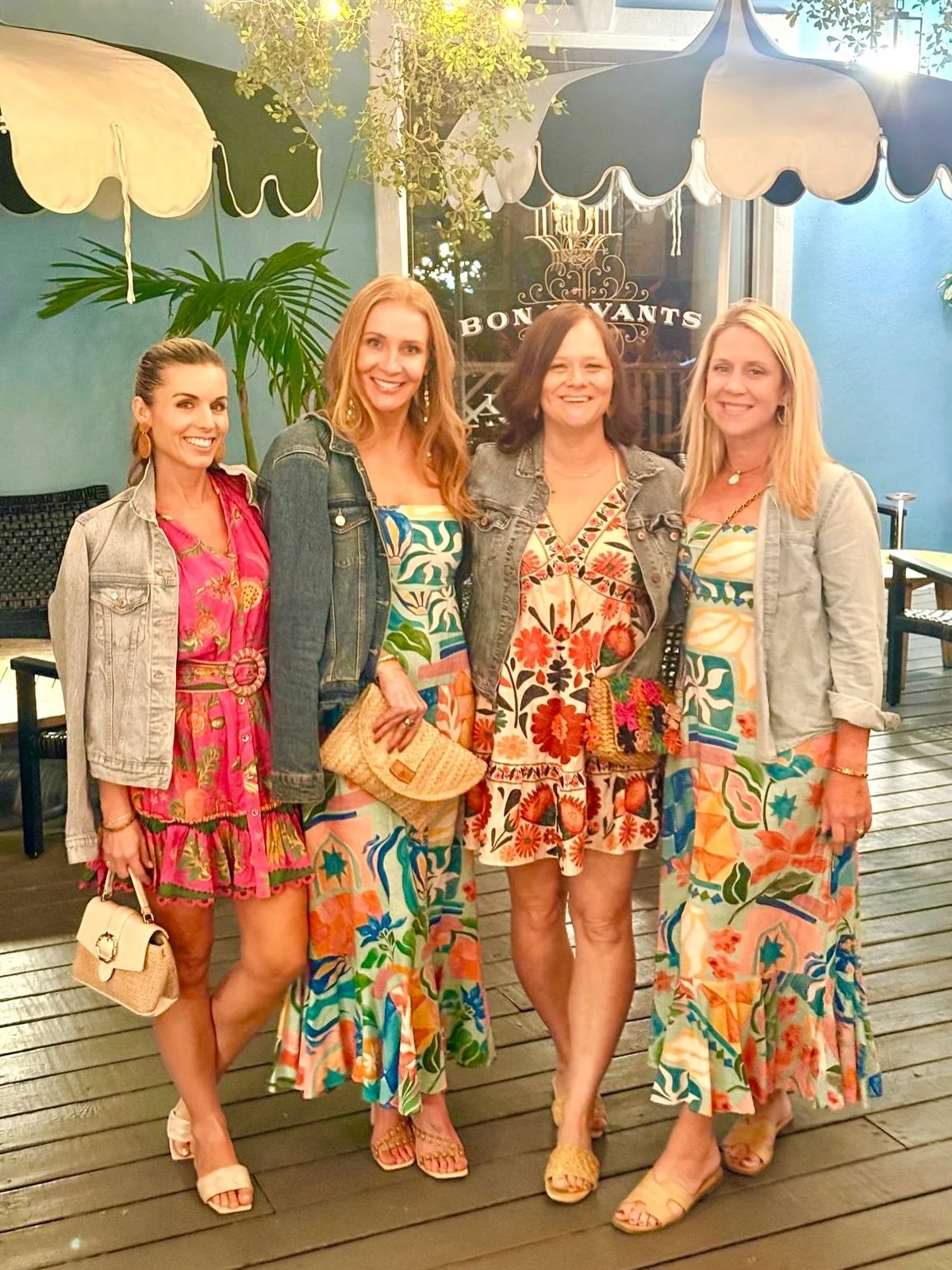 🍹 Bon Vivants
📍 Nassau, Bahamas 
.
Just one of the fabulous stops on our annual girls getaway! Was treated to a fabulous cocktail lounge and a new phrase to live by! ✨✨✨
.
A &ldquo;bon vivant&rdquo; (French for &ldquo;fond of good living&rdquo;) is