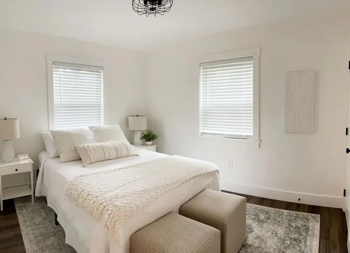 bedroom1.jpg