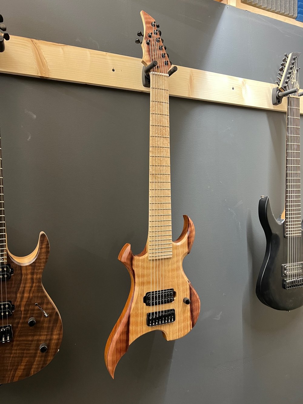 017 - Venom 8 — Klesh Guitars