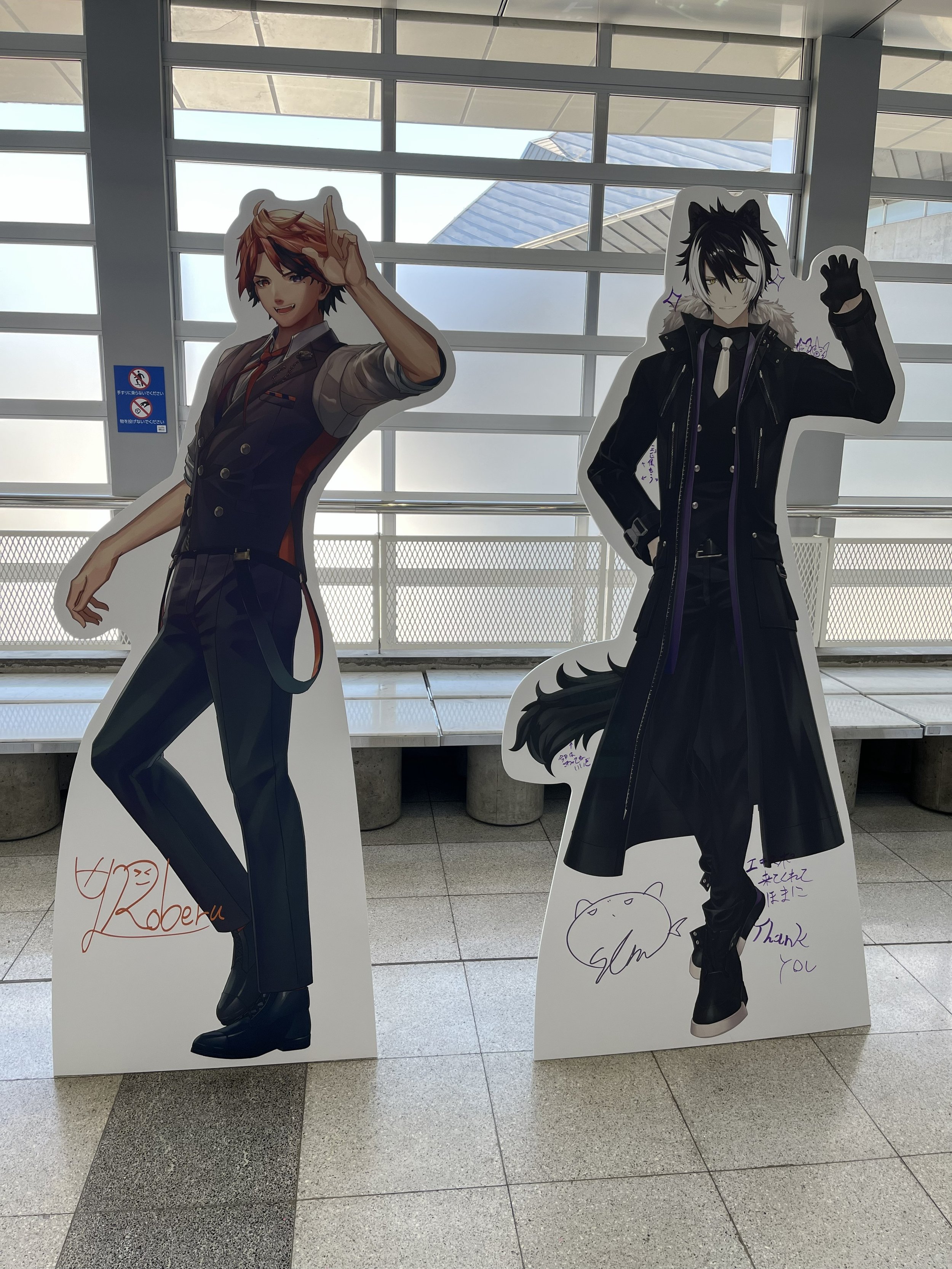 HOLOSTARS and HOLOSTARS EN life-sized-cardboard-cutouts-4.jpg