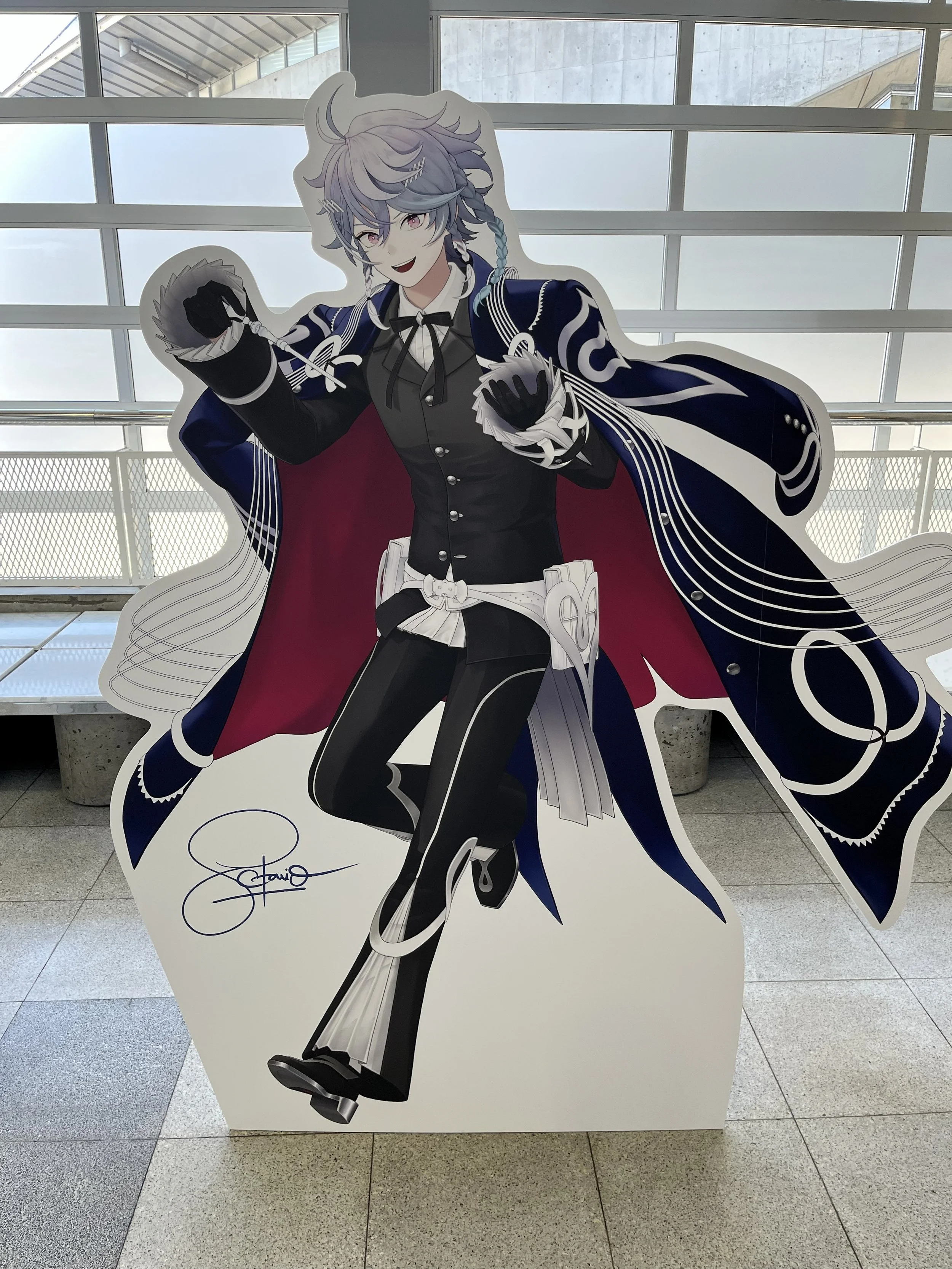 HOLOSTARS and HOLOSTARS EN life-sized-cardboard-cutouts-14.jpg