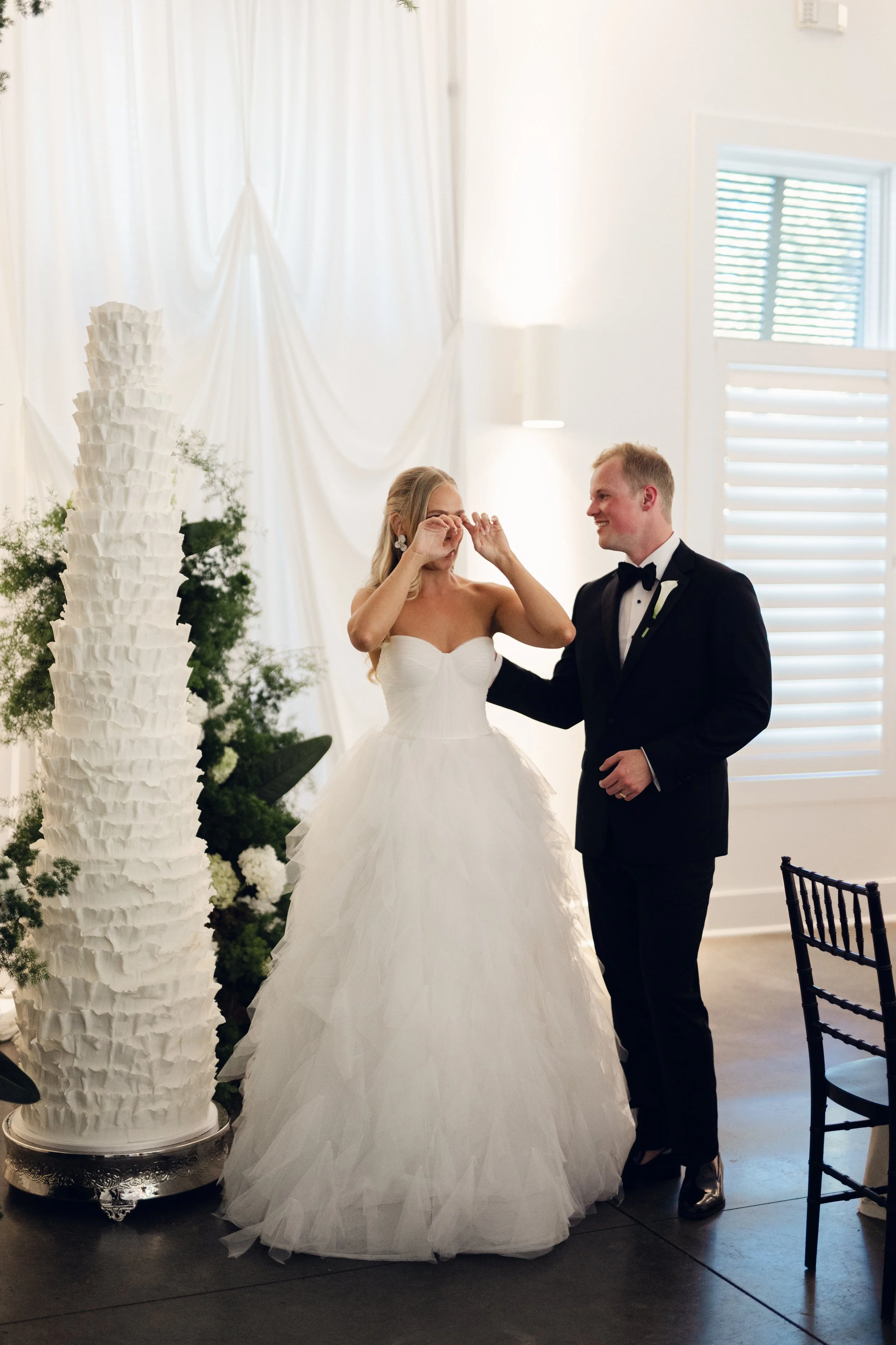 Hutton_House_Minneapolis_Wedding_Kelsey_Carter_Swidrak&Co.--1019.jpg