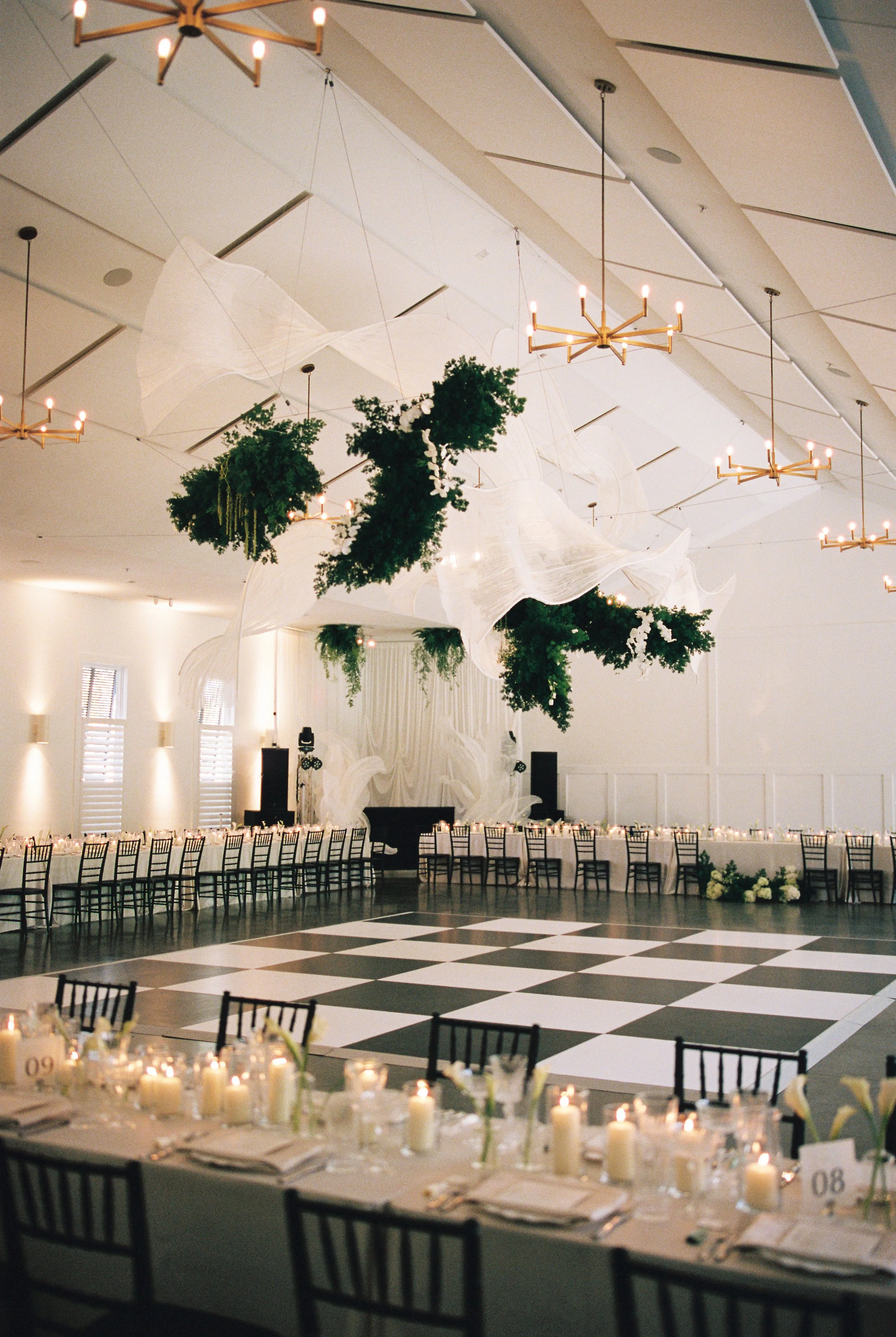Hutton_House_Minneapolis_Wedding_Kelsey_Carter_Swidrak&Co.--975.jpg