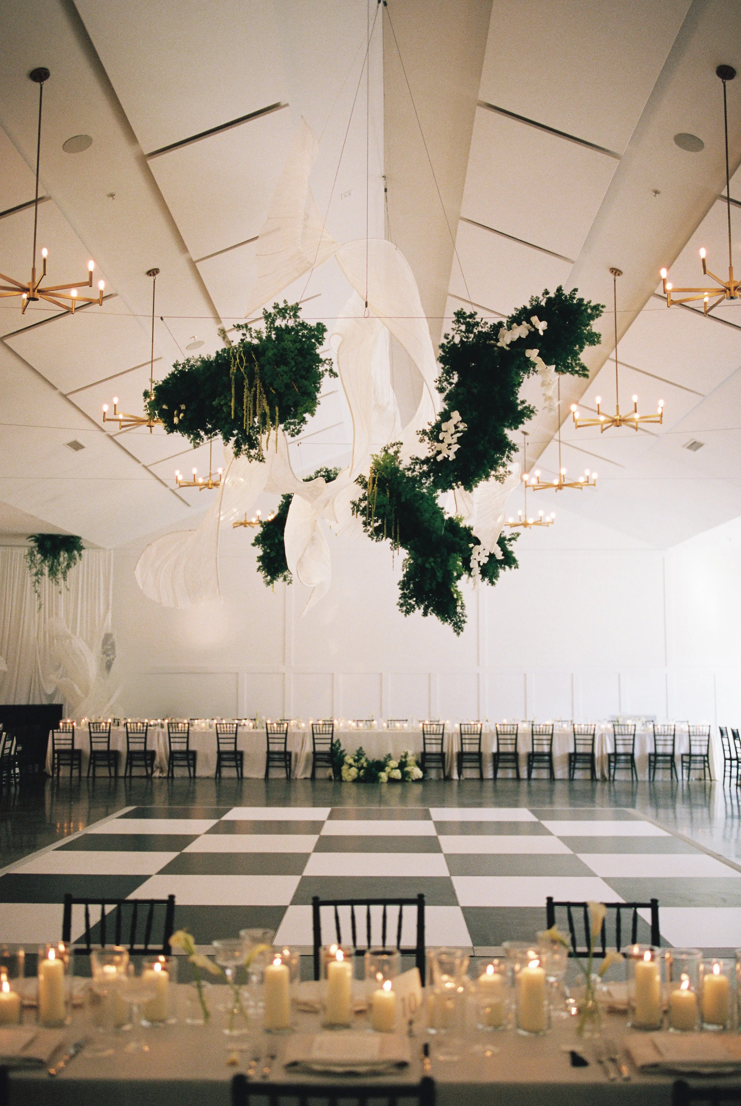 Hutton_House_Minneapolis_Wedding_Kelsey_Carter_Swidrak&Co.--974.jpg