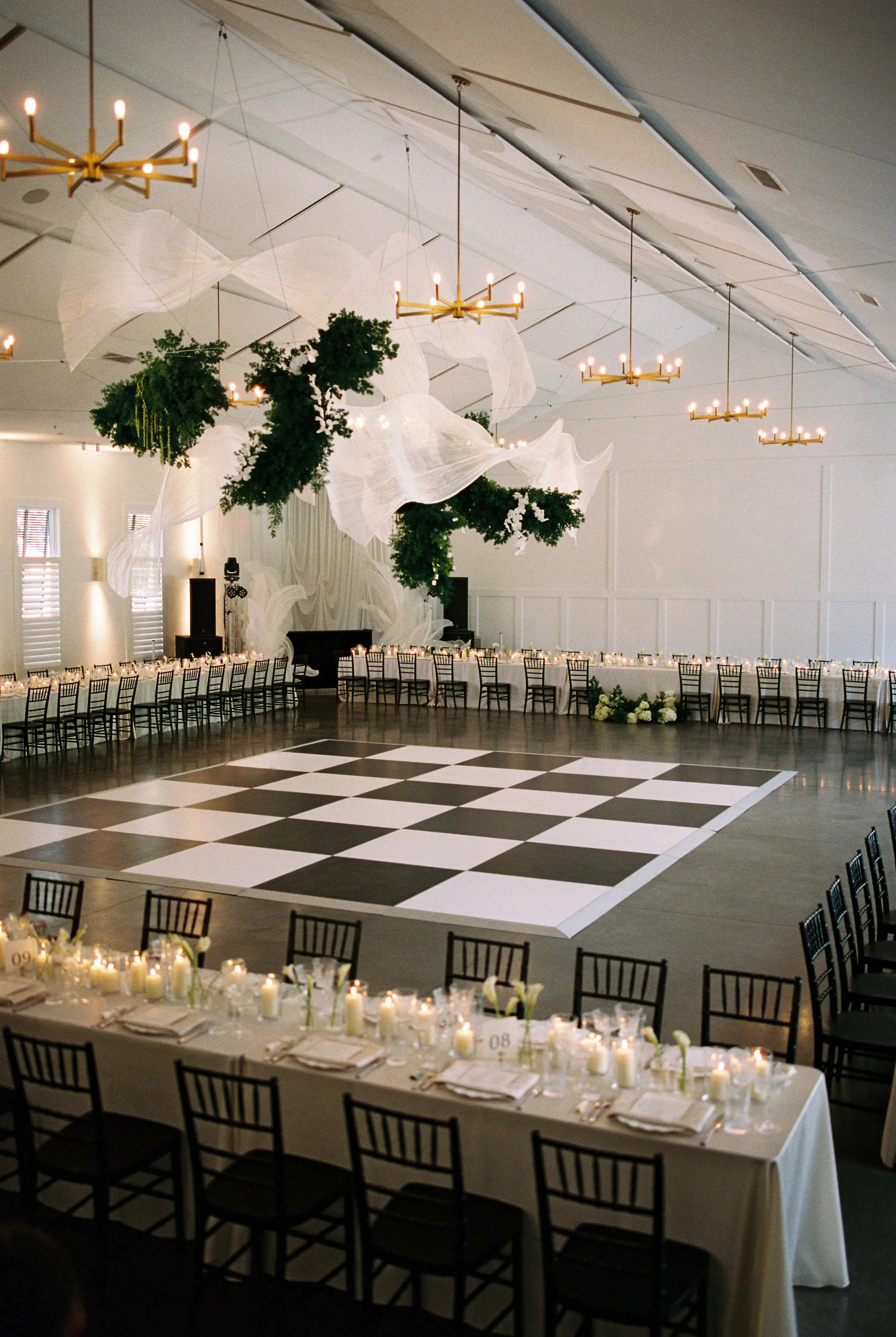 Hutton_House_Minneapolis_Wedding_Kelsey_Carter_Swidrak&Co.--935.jpg