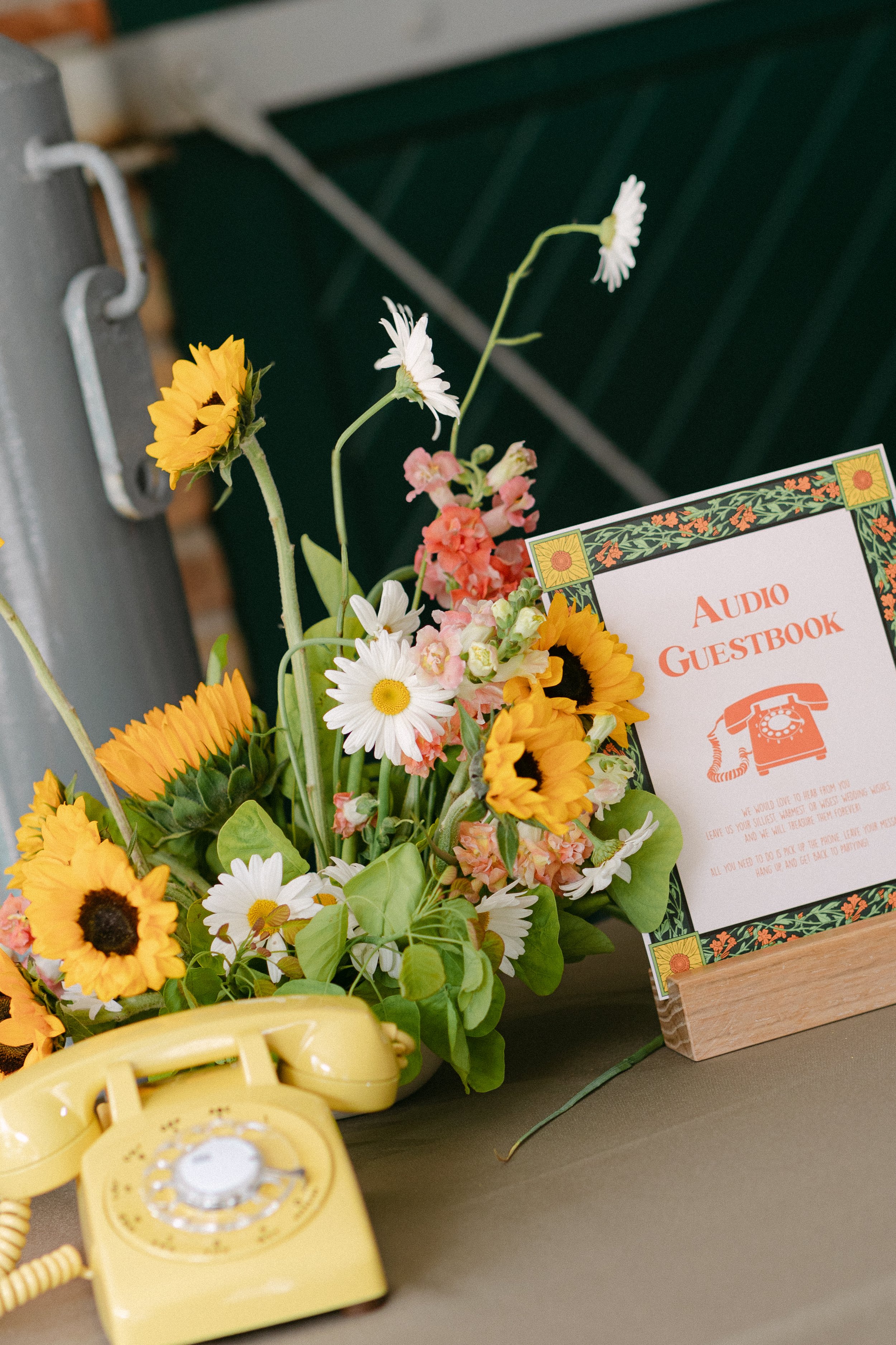 loui_photography_nicollet_island_pavillion_summer_wedding-653.jpg