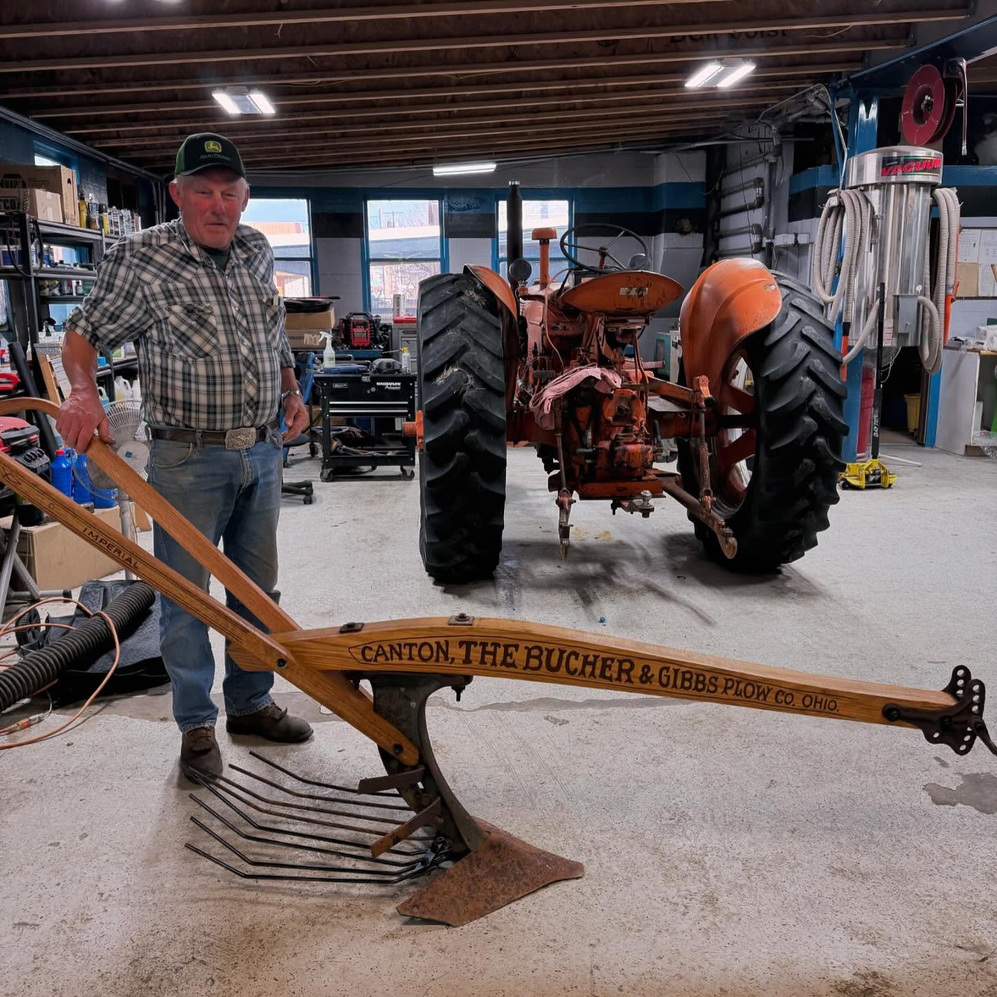 Vinyl decal design for Erl McLaughlin&rsquo;s plow restoration project. Swipe 👉🏼 to see the advertisement I used to create the type/designs. 

Erl has been collecting antique tractors and agricultural equipment since 1983 and restoring them to thei