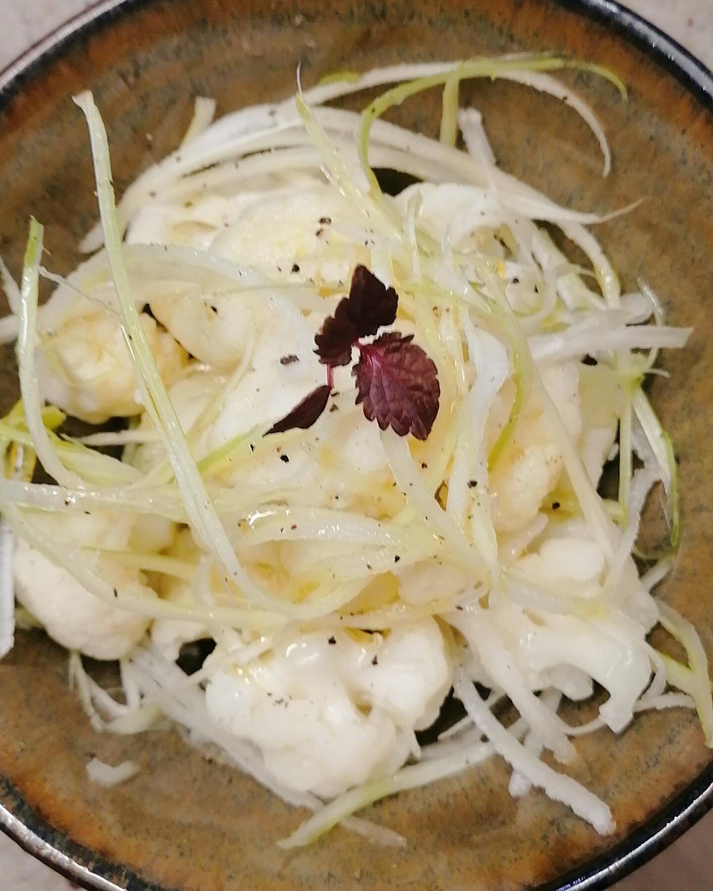 Raw Cauliflower and fennel Salad 🥗