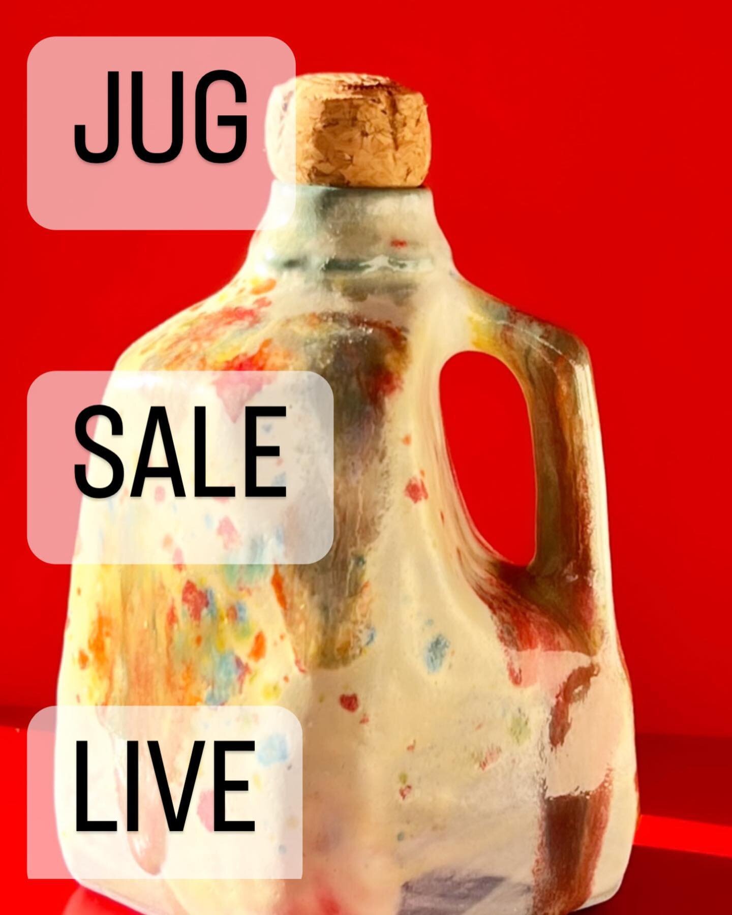 #jugs
#ceramics 
#akaclay
#ashporrini