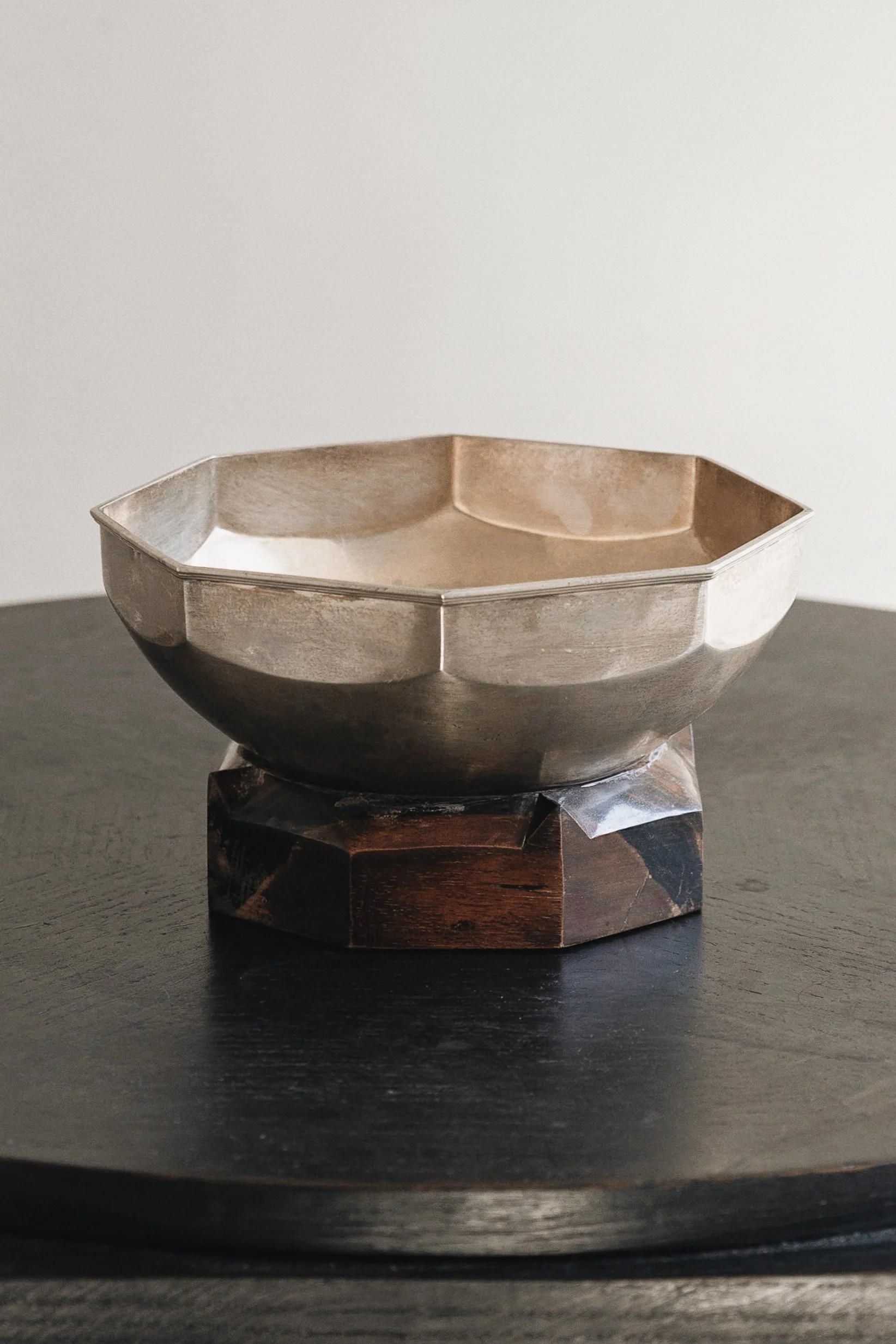 1930's Centrepiece