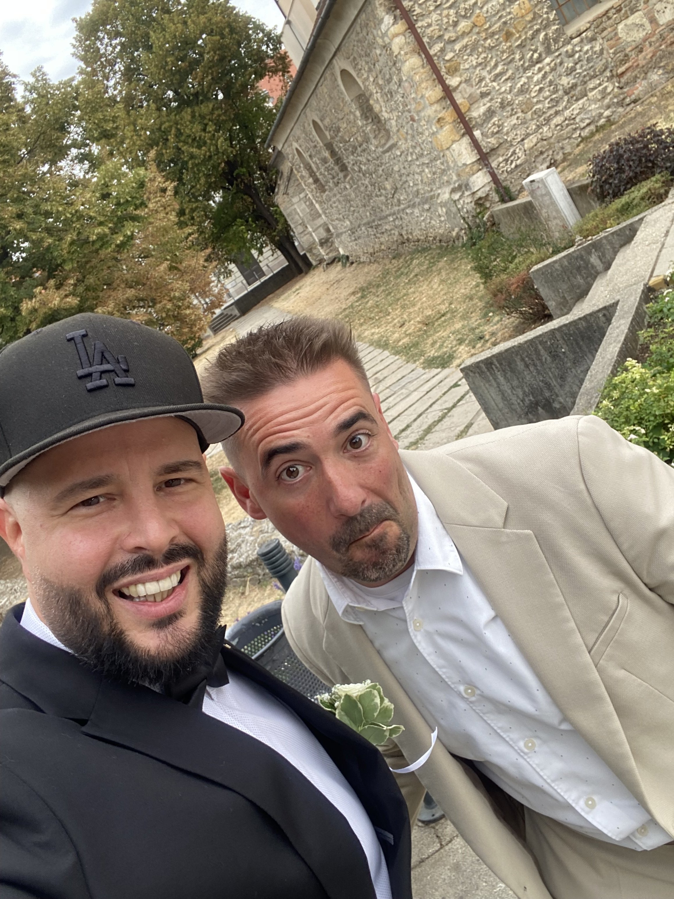 Rekop György, ceremóniamester, esküvő, Wedding Panda, szertartásvezető, ceró, esküvő tanácsadás, esküvő tervezés, esküvői játékok, humor, Comedy Central, műsorvezető, rendezvényszervező, master of ceremonies, wedding, english-hungarian wedding, bilan