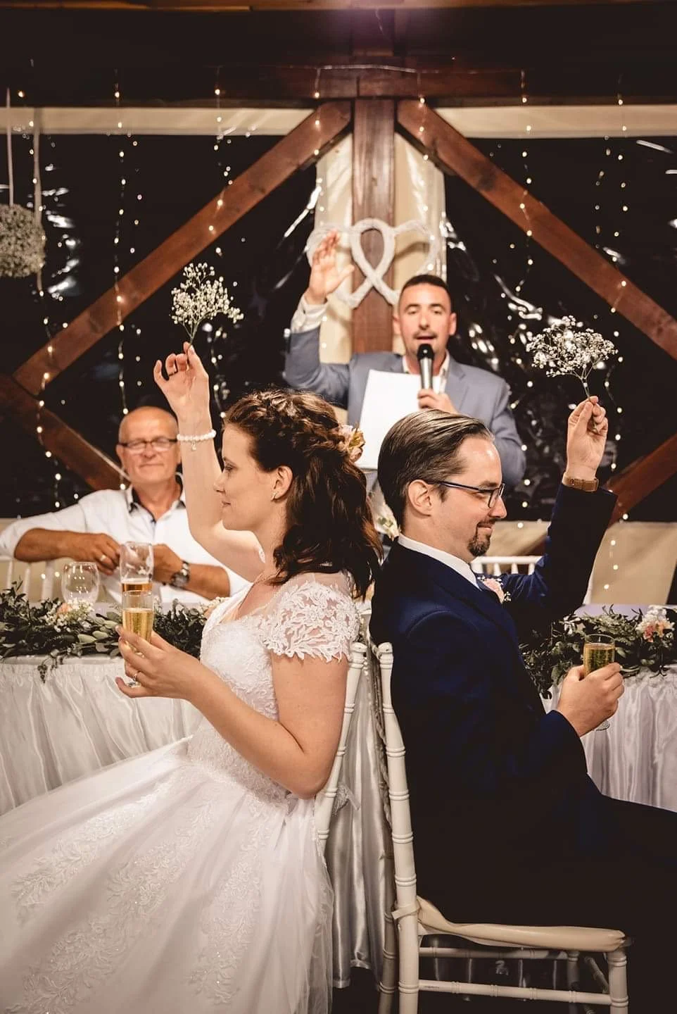 Valtner Miklós, ceremóniamester, esküvő, Wedding Panda, szertartásvezető, ceró, esküvő tanácsadás, esküvő tervezés, esküvői játékok, humor, Showder Klub, humorista, műsorvezető, rendezvényszervező