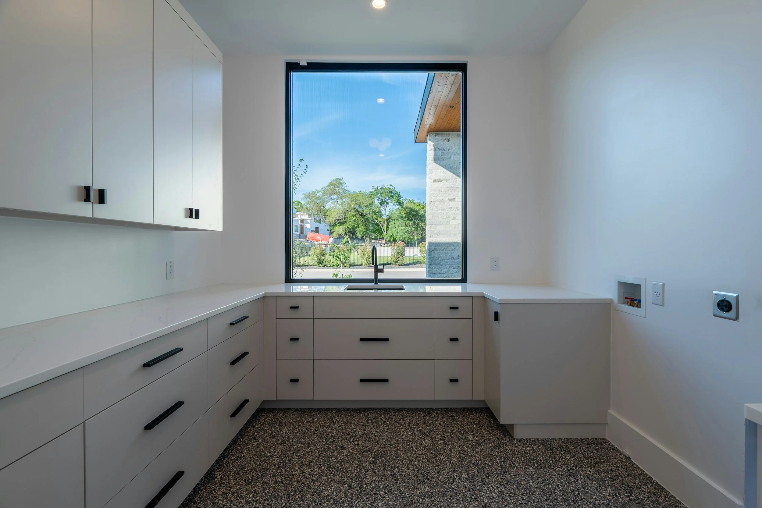 Dream Laundry Rooms: 2026 Design Ideas, Costs & Layout Tips