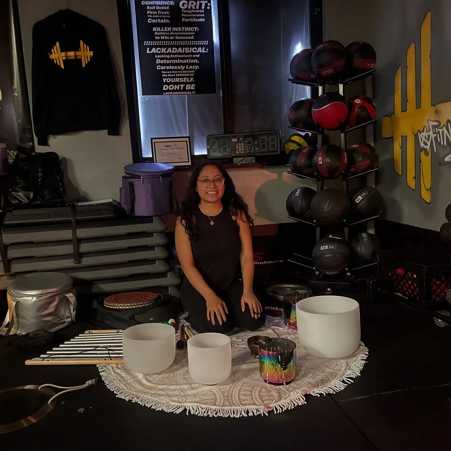 Thank you @sol.pachouli for leading us in sound bath meditation for Self Care Sunday. It was a rejuvenating experience for everyone who attended. 

#AllWeDoIsHardWork #SoundBathMeditation #WashingtonHeights #NYC #Workout #Gym #Fitness