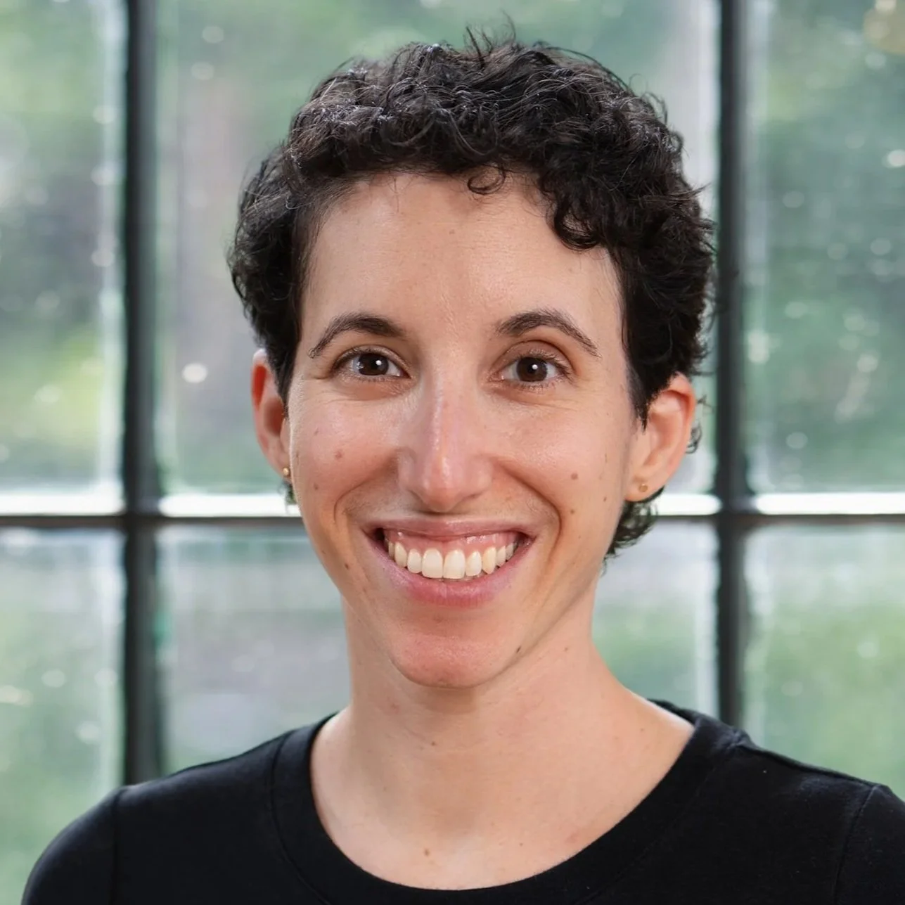 Alissa Klein smiling