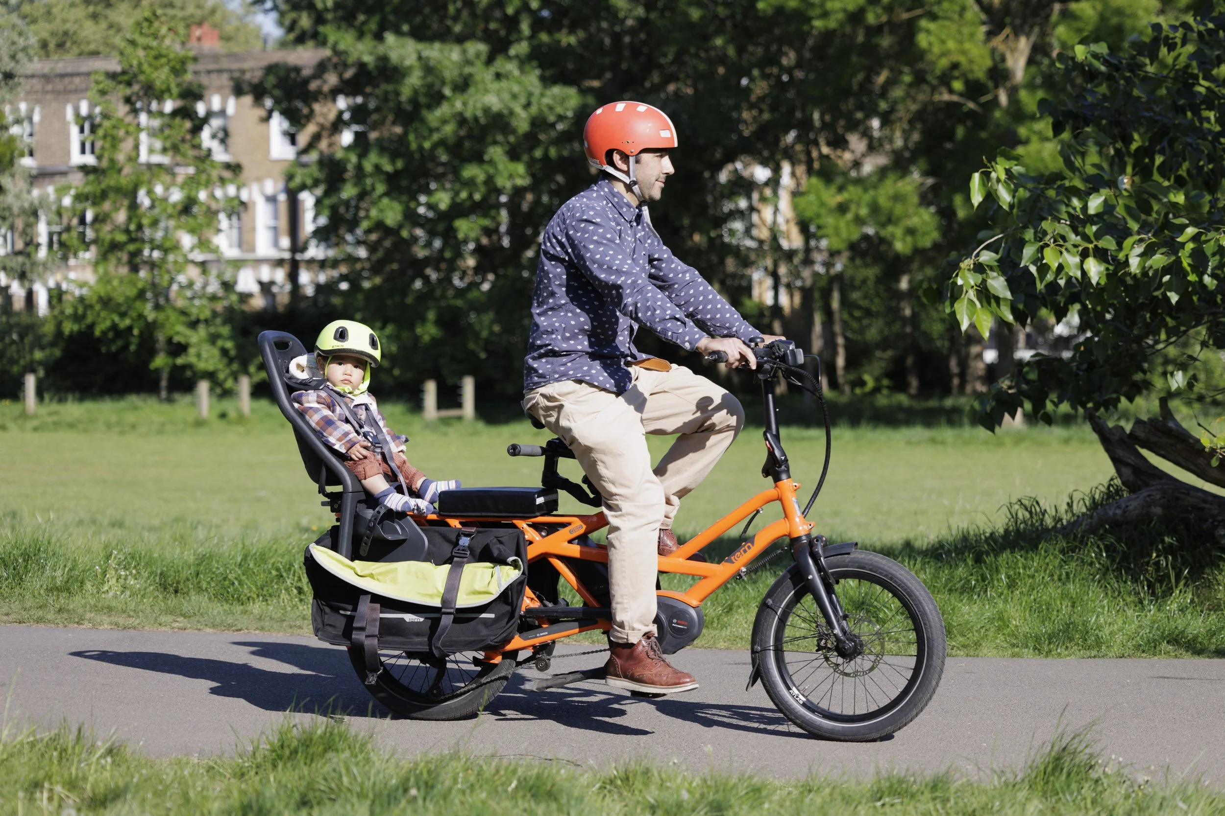 Cakes &amp; Cargo Bikes, Walnut Tree Walk, kennington