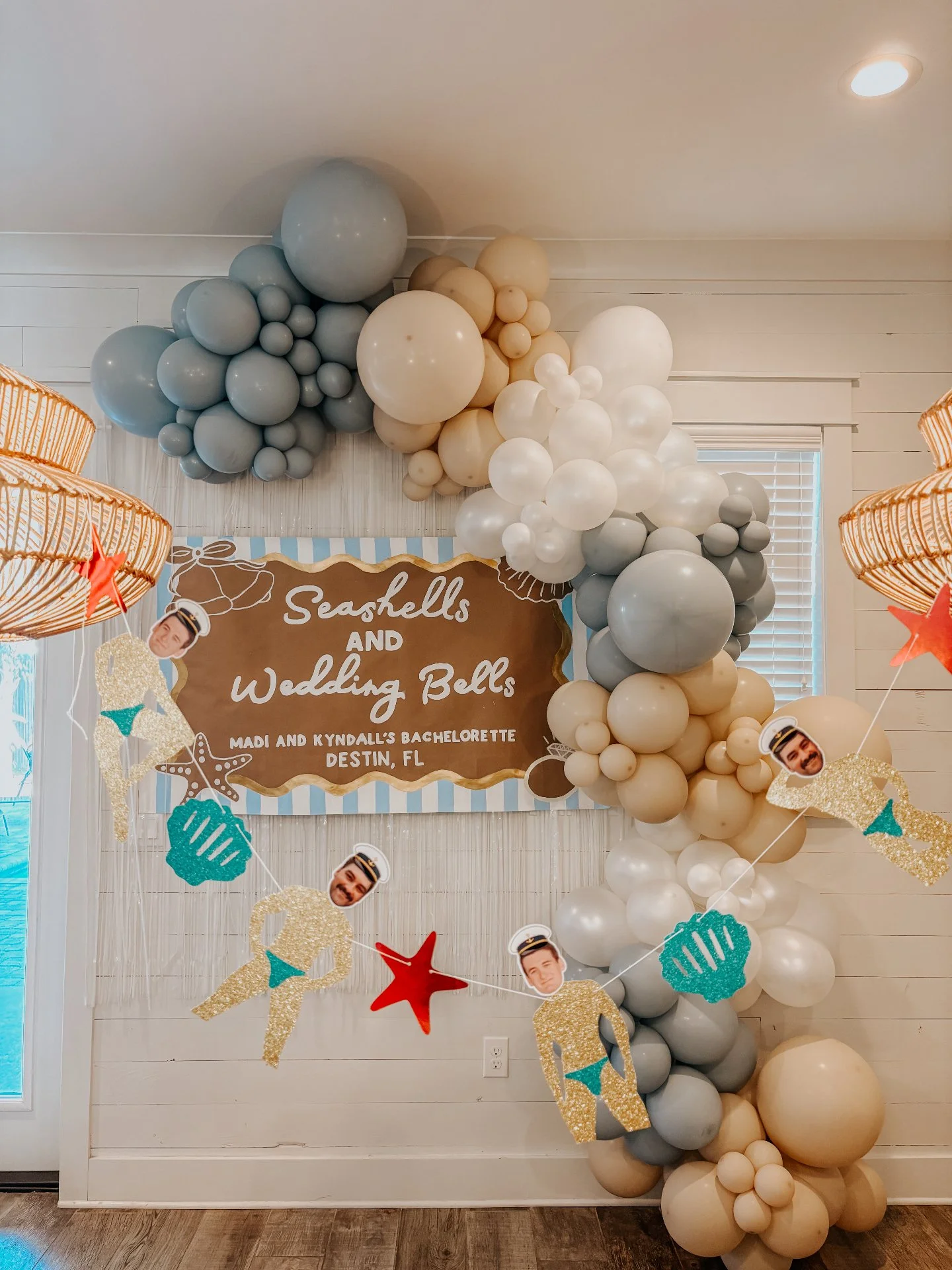 Beach bachelorette trips just hit different 🐚

Soft coastal tones, layered balloons, and custom details completely transformed this Destin bach party into something that felt elevated but still relaxed and fun.

One thing we always keep in mind when