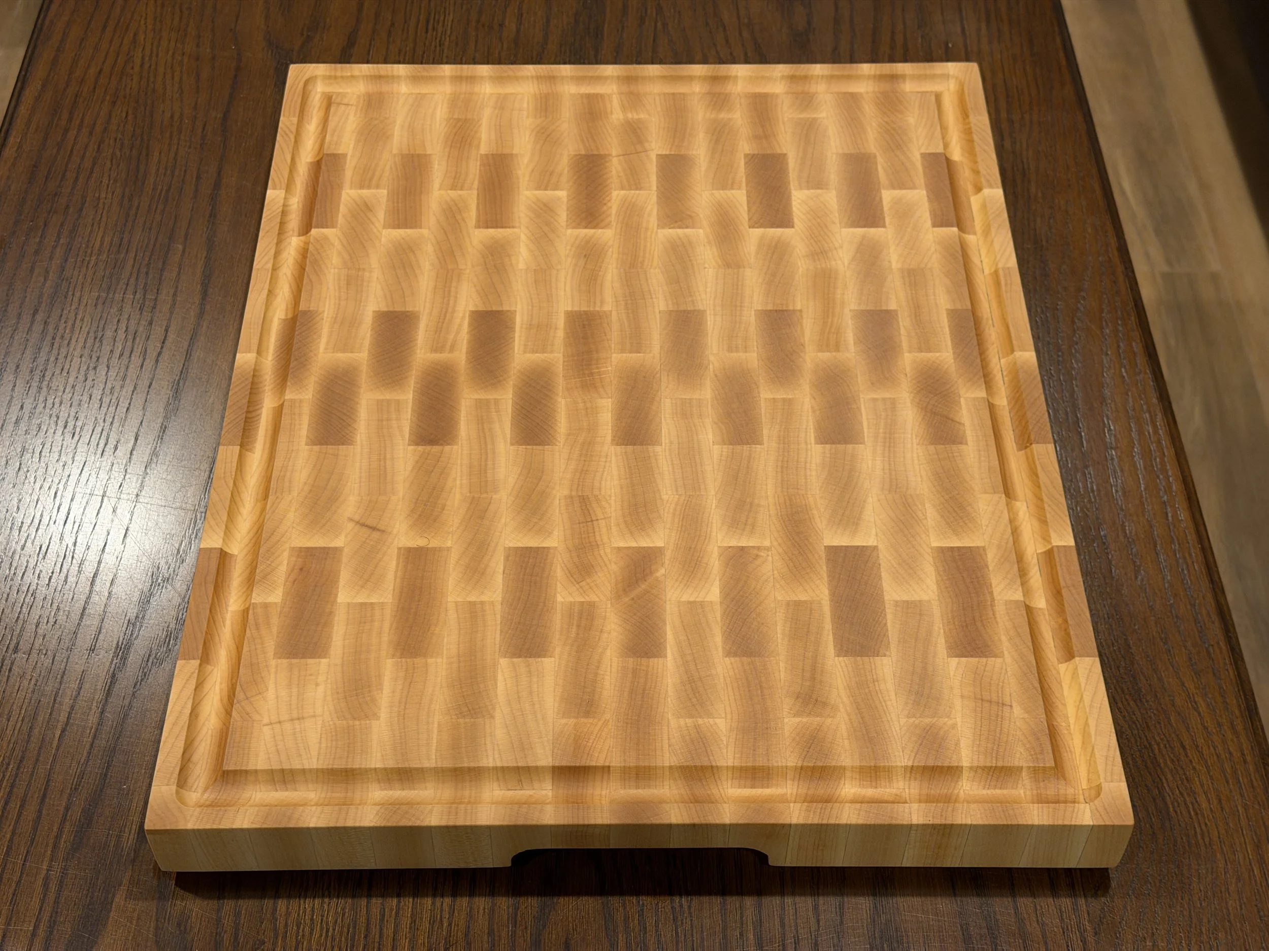 End Grain Cutting Board w:juice groove_4.JPG