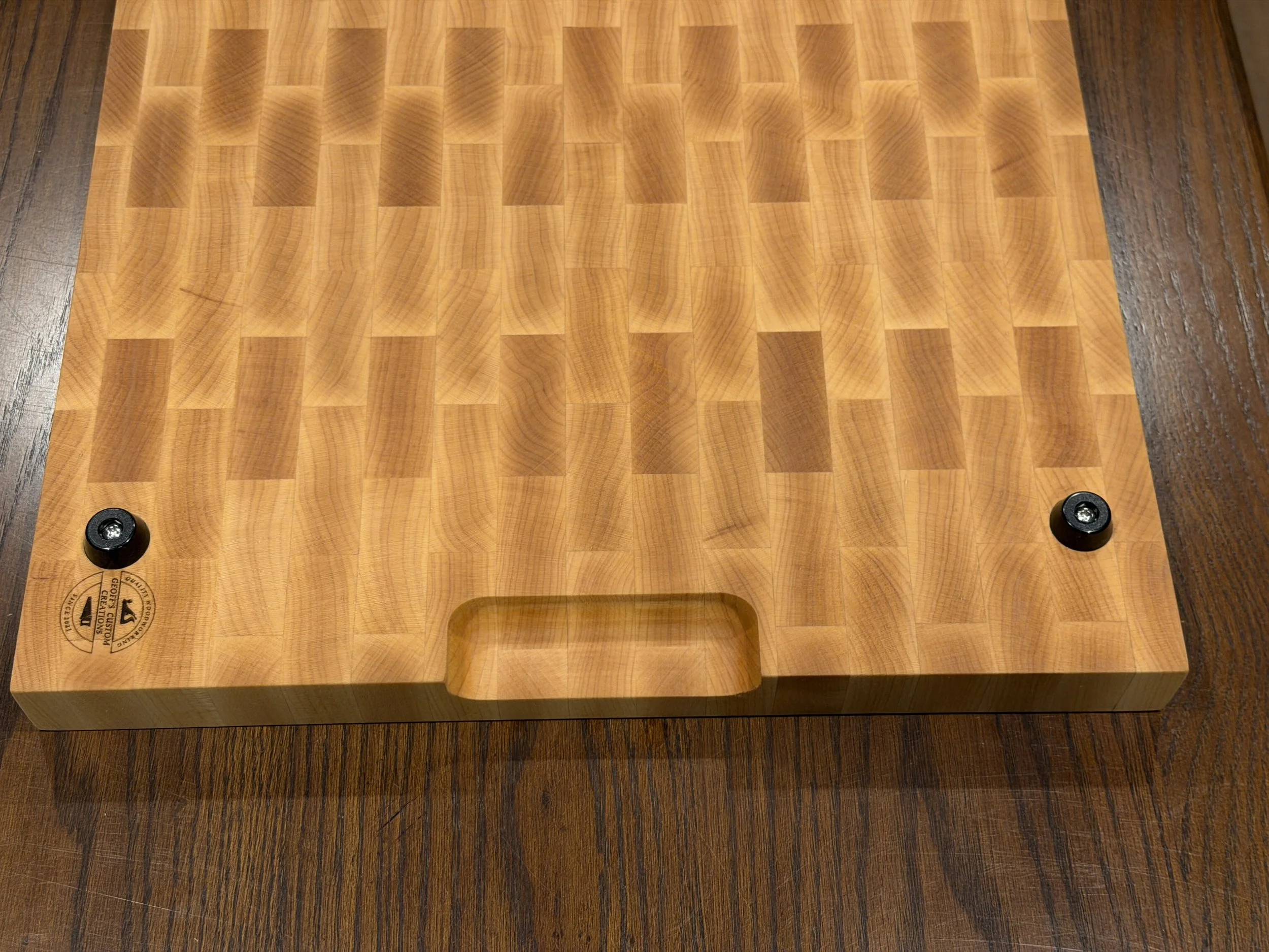 End Grain Cutting Board w:handles & stand offs_2.JPG