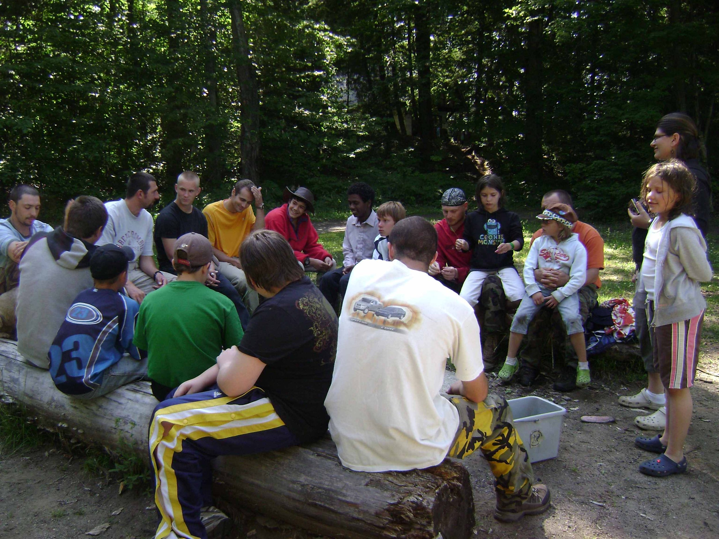 2009 staff campers volunteers.jpg