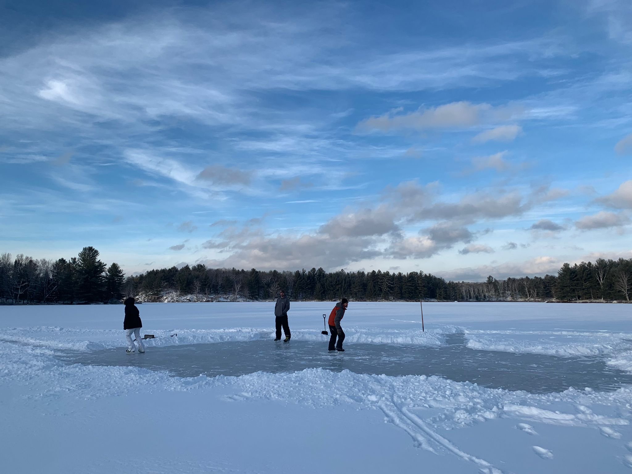 winter_skating.jpeg