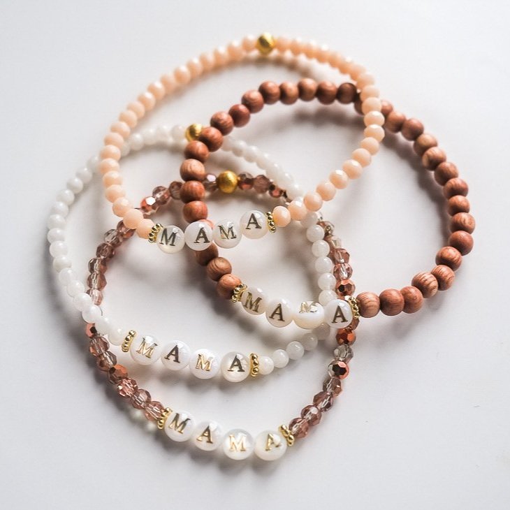 MAMA Shell Bracelet