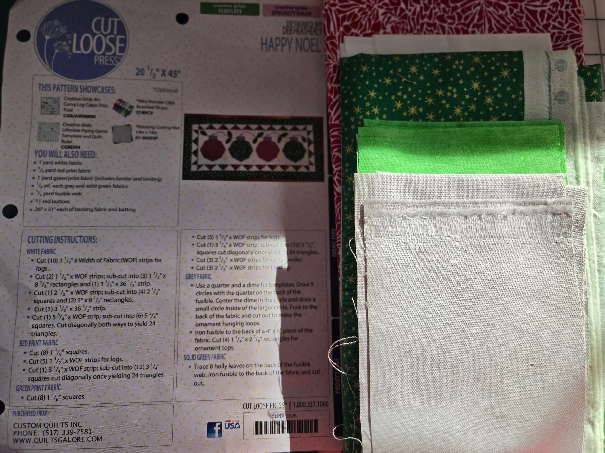 Happy Noel Quilt Kit by Custom Quilts Pattern by Cut Loose Press With Creative Grids Log Cabin Trim Tool cgrjaw6mini and The Ultimate Flying Geese Ruler cgrdh4