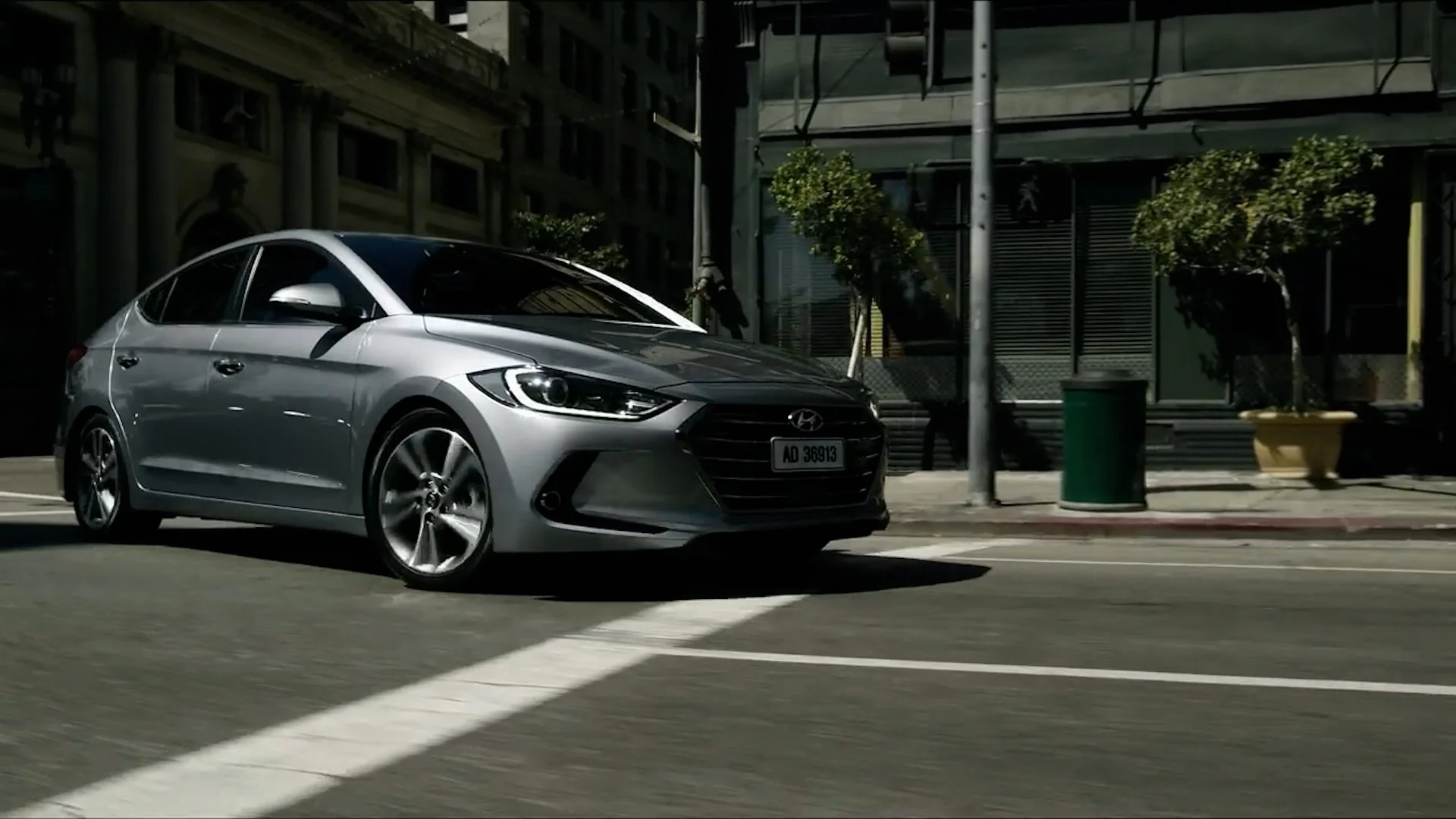 Hyundai Elantra_03.jpg