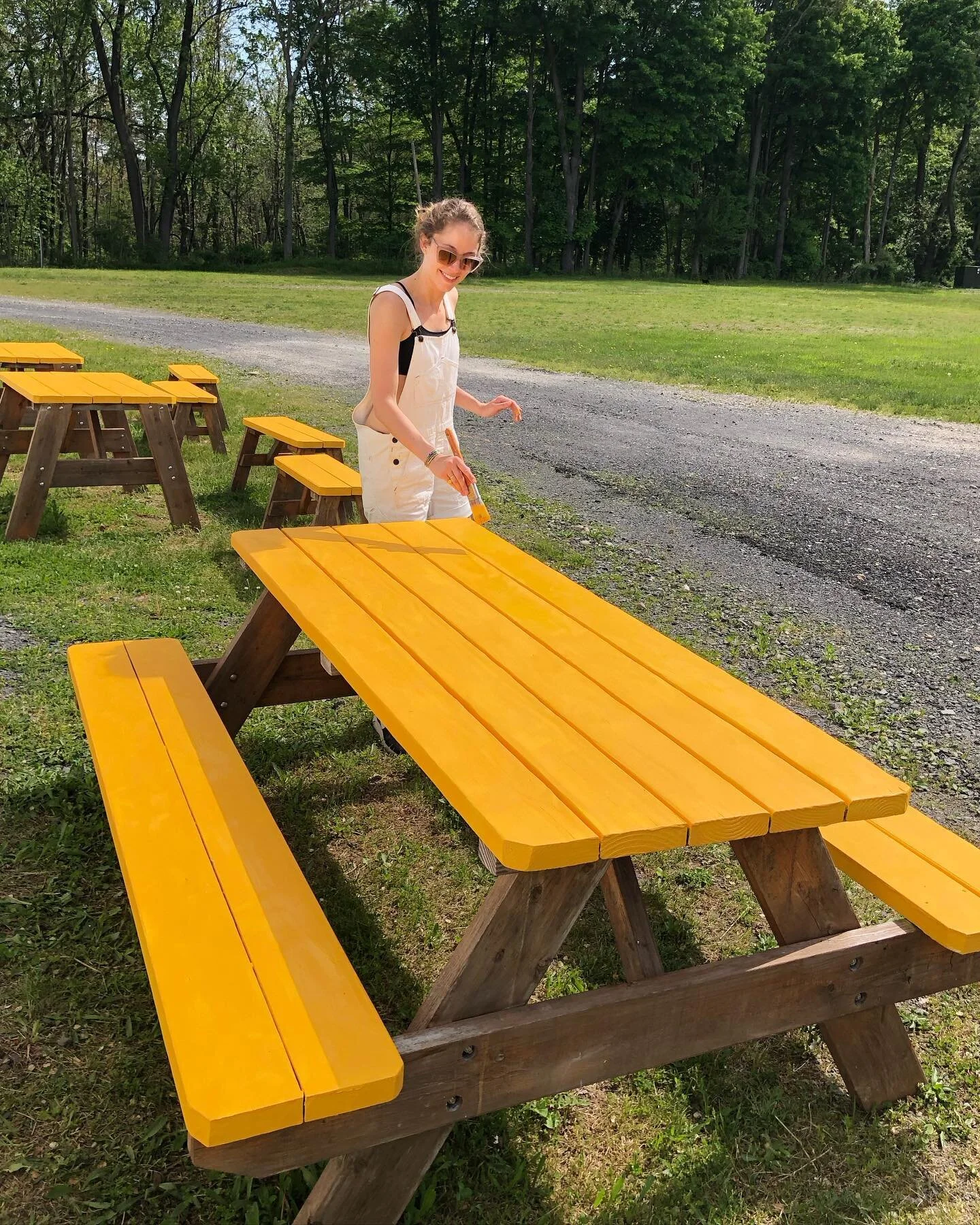 and it was all yellow 🌻

@gabshendren up for the weekend lending some 💪

modular merch displays by @bobby_blackvegan and directed by @thekittykuddler