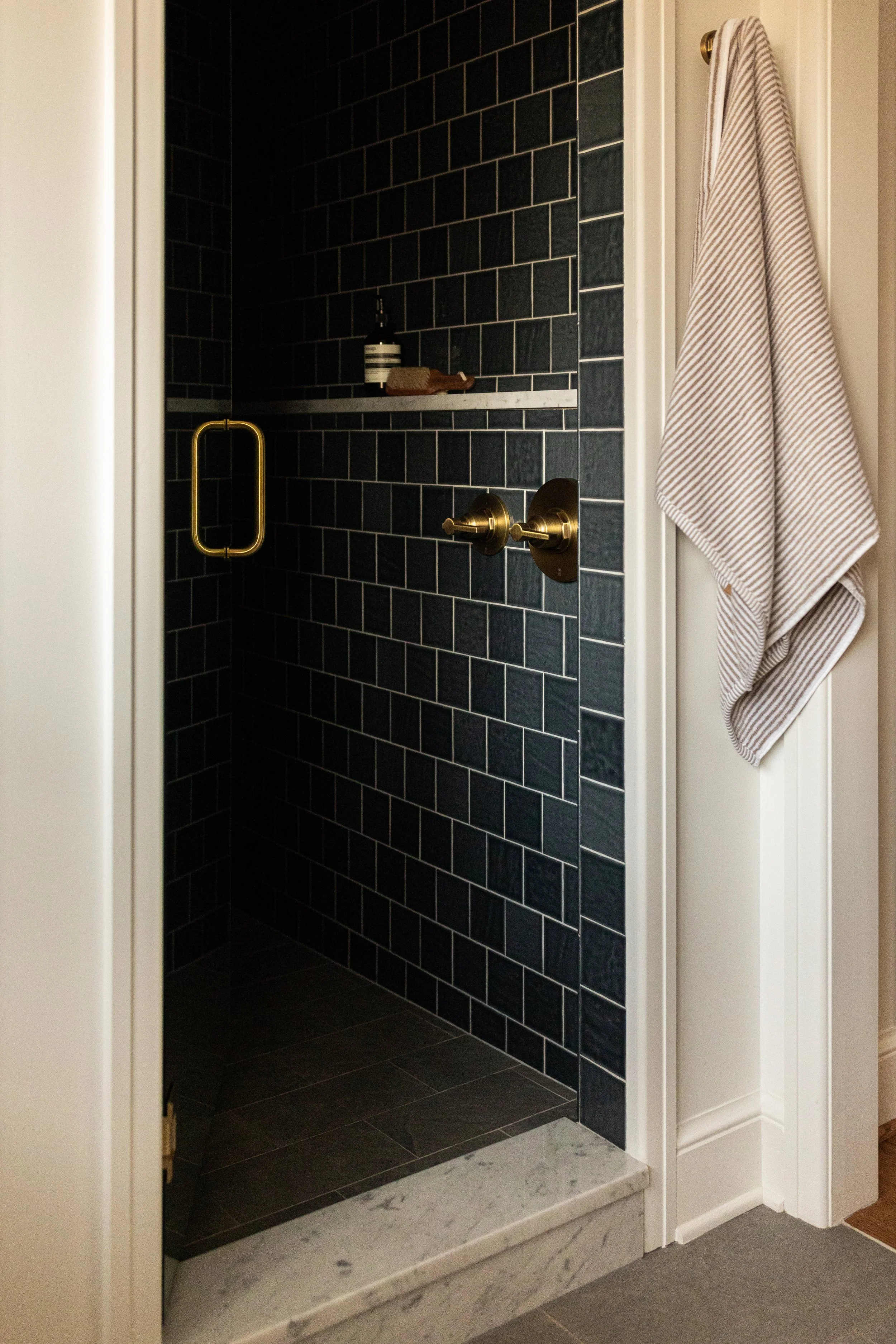 LAURENHALEINTERIORS-ROANOKEVA-MCMBATH01-WENDYCOXPHOTOGRAPHY.jpg