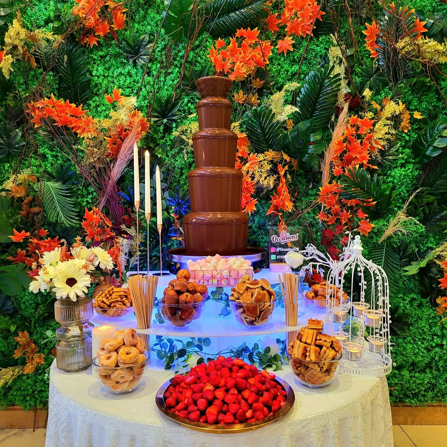 Chocolate Fountain Hire 🍫⛲️ Party, Wedding Or An Event Coming Up? 

-
-

#chocolatefountain #chocolatefondue #chocolatefondant #weddings #summer #photobooth #magicmirror