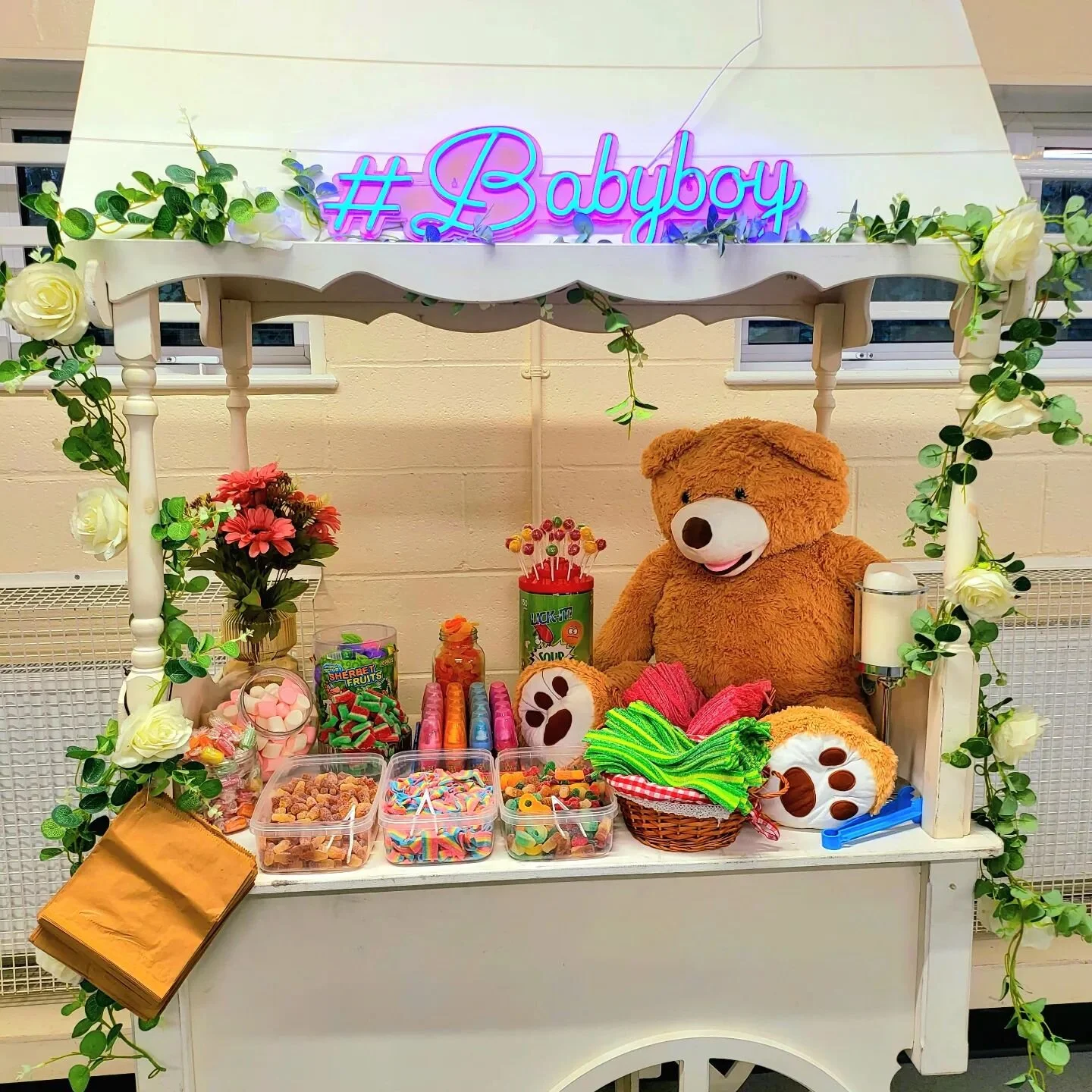 Candy Cart For A Baby Shower 🍭🍬
-
-
-
#sweets #candy #candycart #picknmixsweets #picknmix #babyshower #babyboy