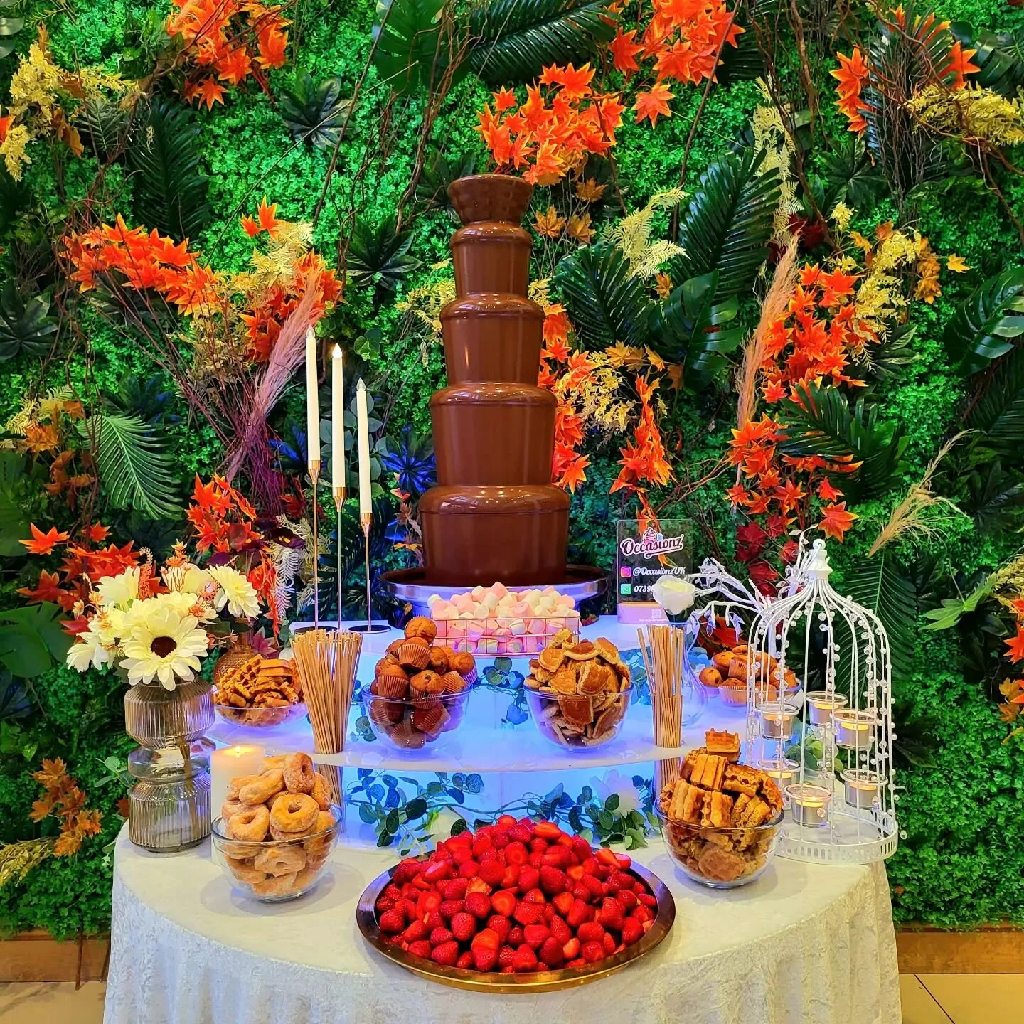 Chocolate Fountain Hire 🍫⛲️ Party, Wedding Or An Event Coming Up? 
-
-
#chocolatefountain #chocolatefondue #chocolatefondant #weddings #summer #photobooth #magicmirror