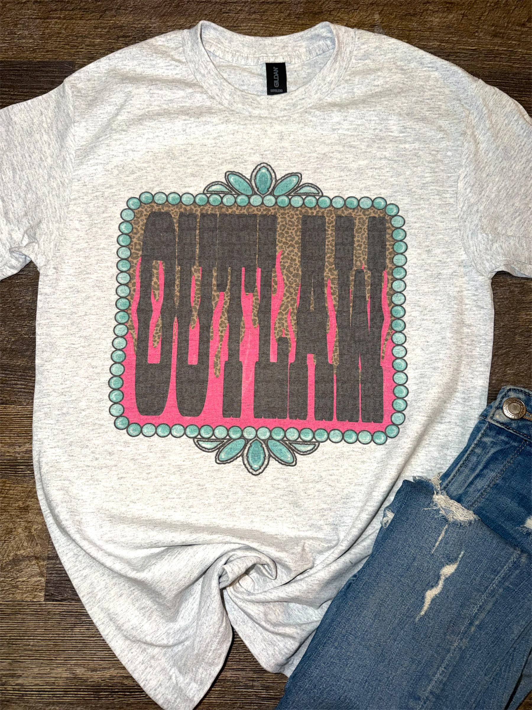 Outlaw Tee